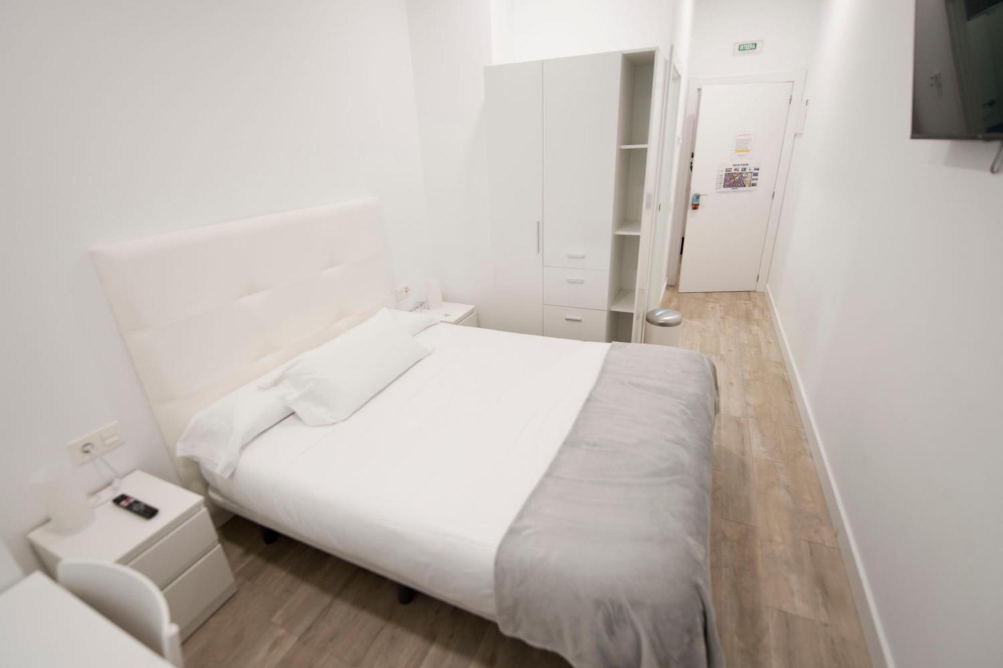 Double Room,1506688216:JPEG