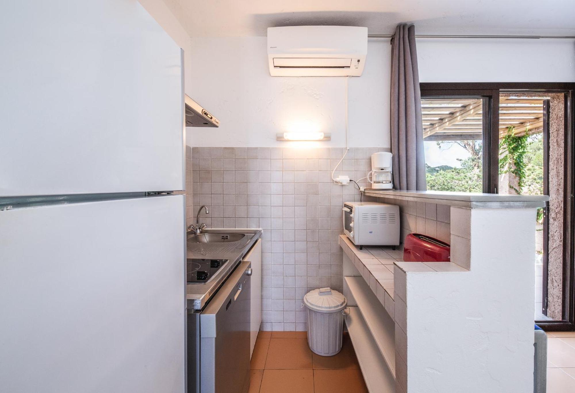 One-Bedroom Bungalow