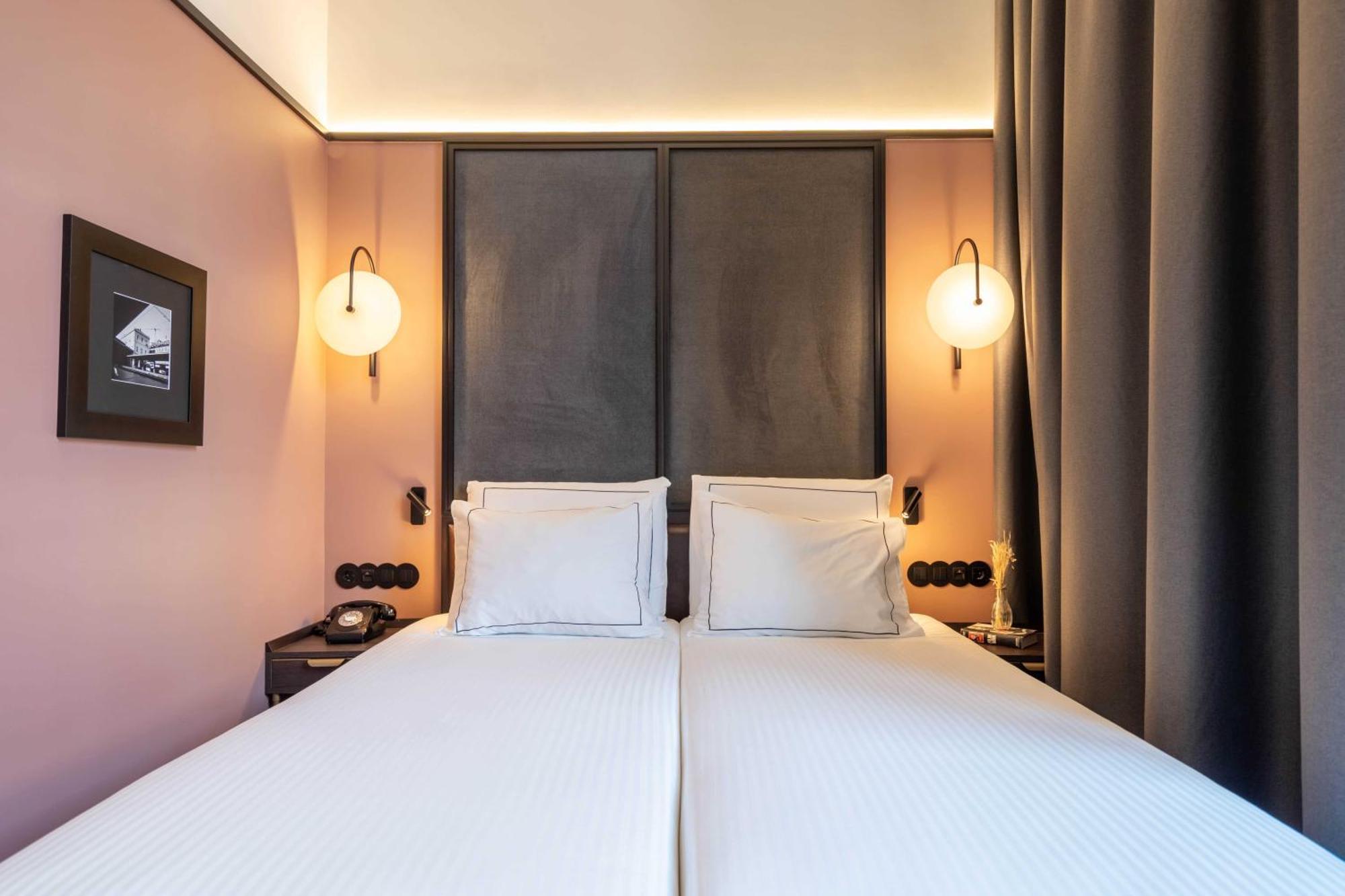 Twin Room Station View