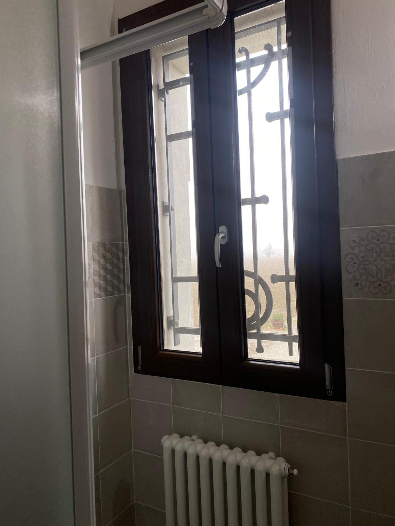 Single Room Private Bathroom