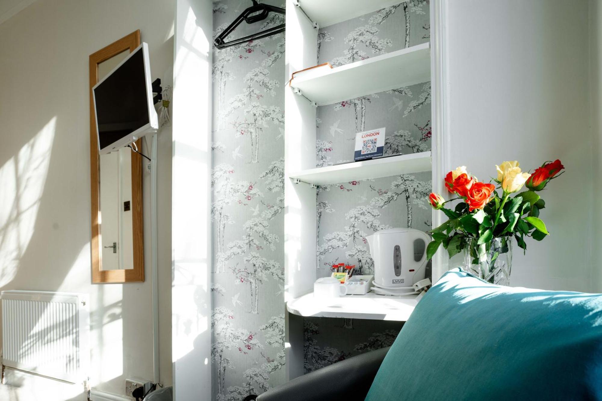 Single Room Private Bathroom