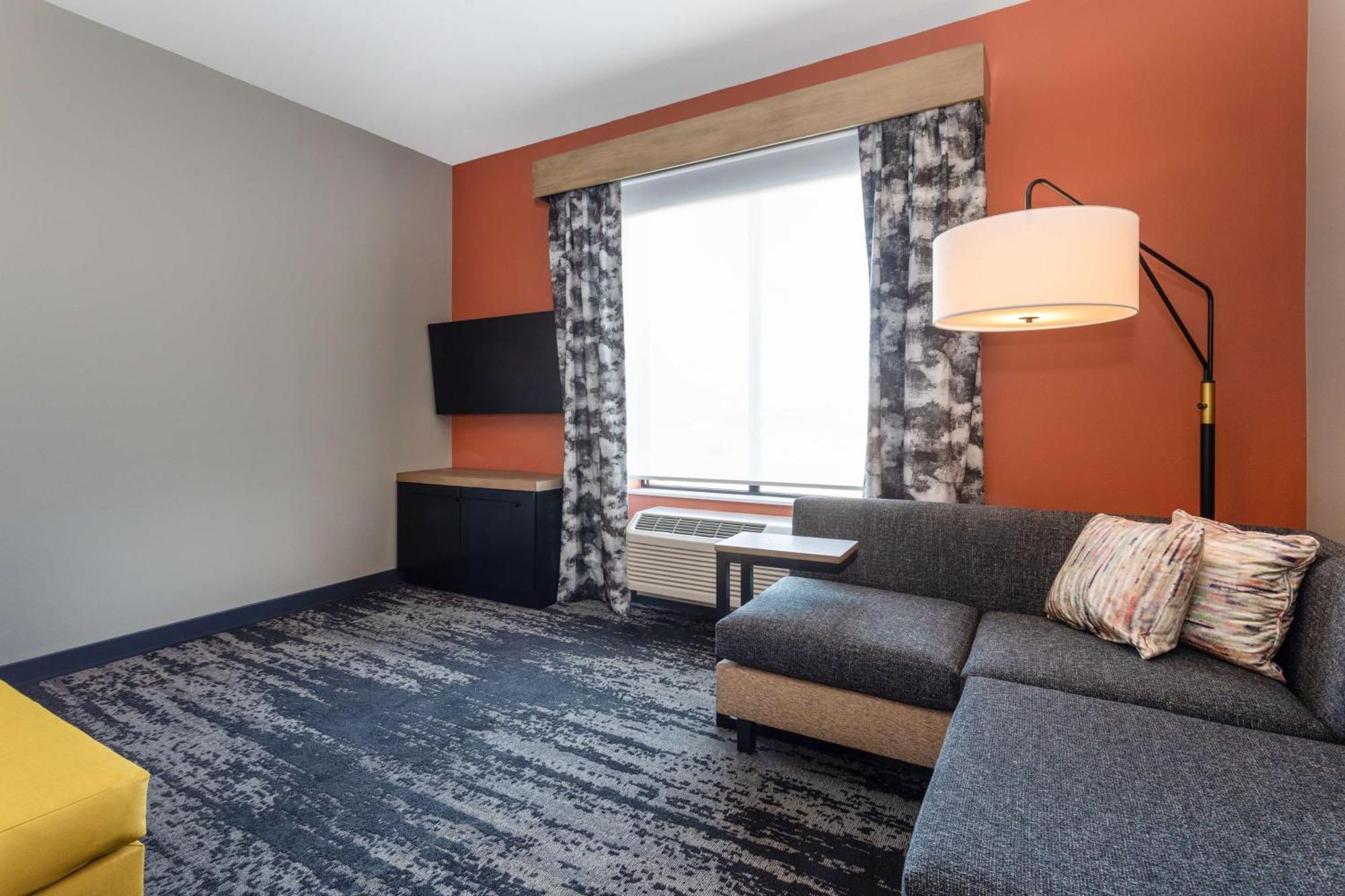 Premium King Room