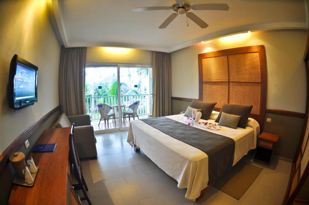 Superior Double or Twin Room Garden View