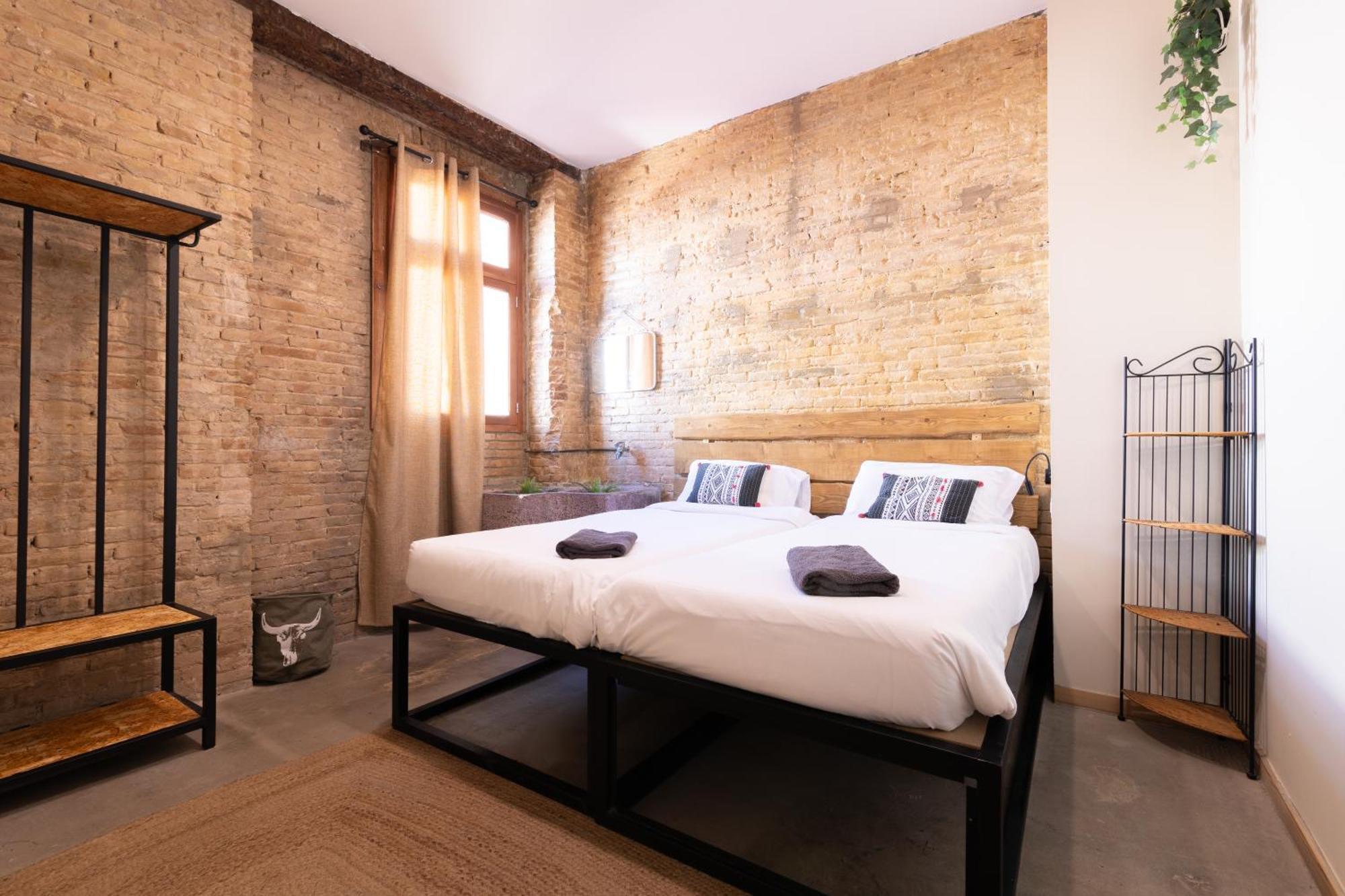 Double Room Private Bathroom