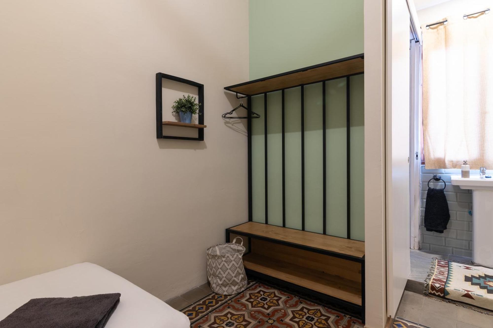 Twin Room Private Bathroom
