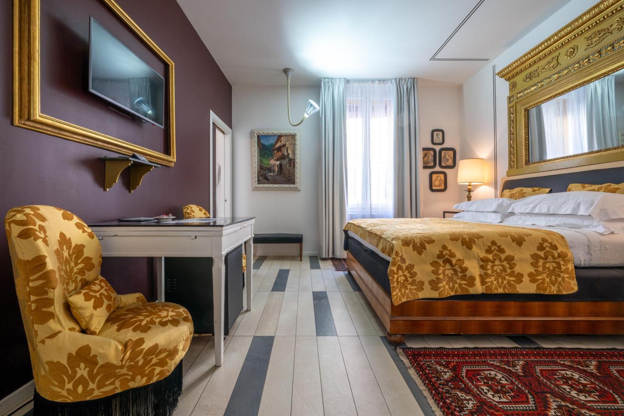 Deluxe Double or Twin Room