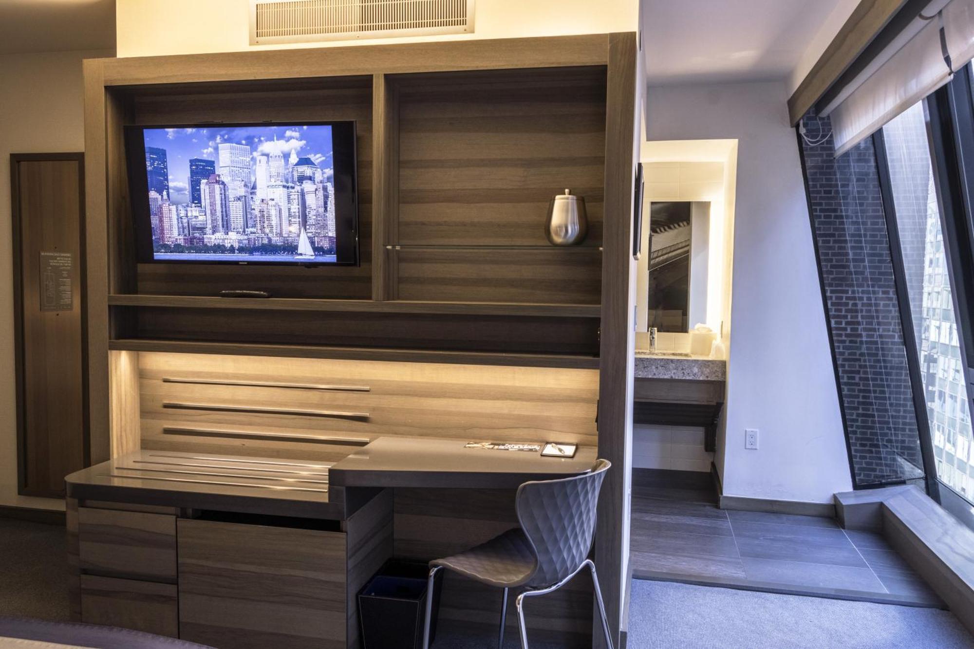 Superior King Junior Suite