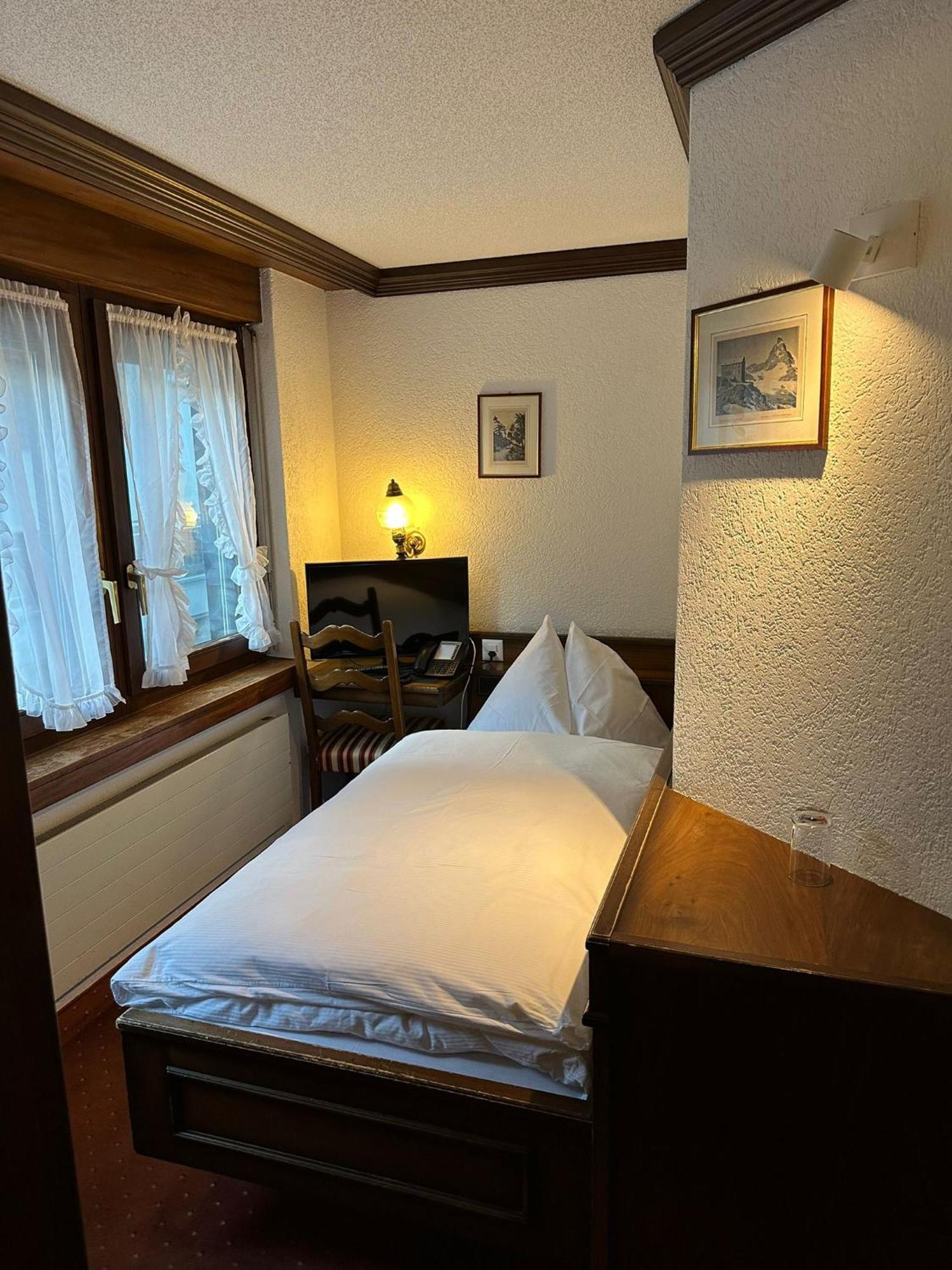 Small Single Room