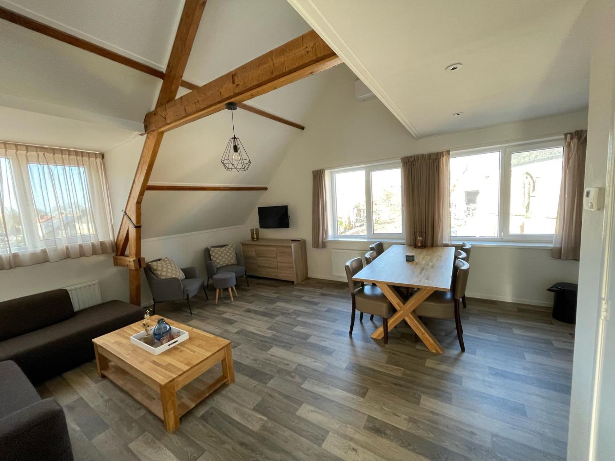 Apartment Split Level