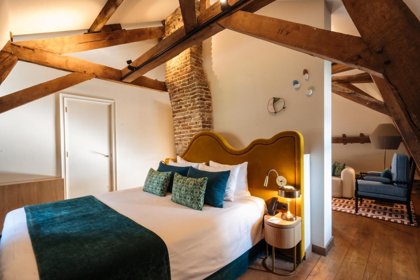 Junior Suite,1697773707:JPEG