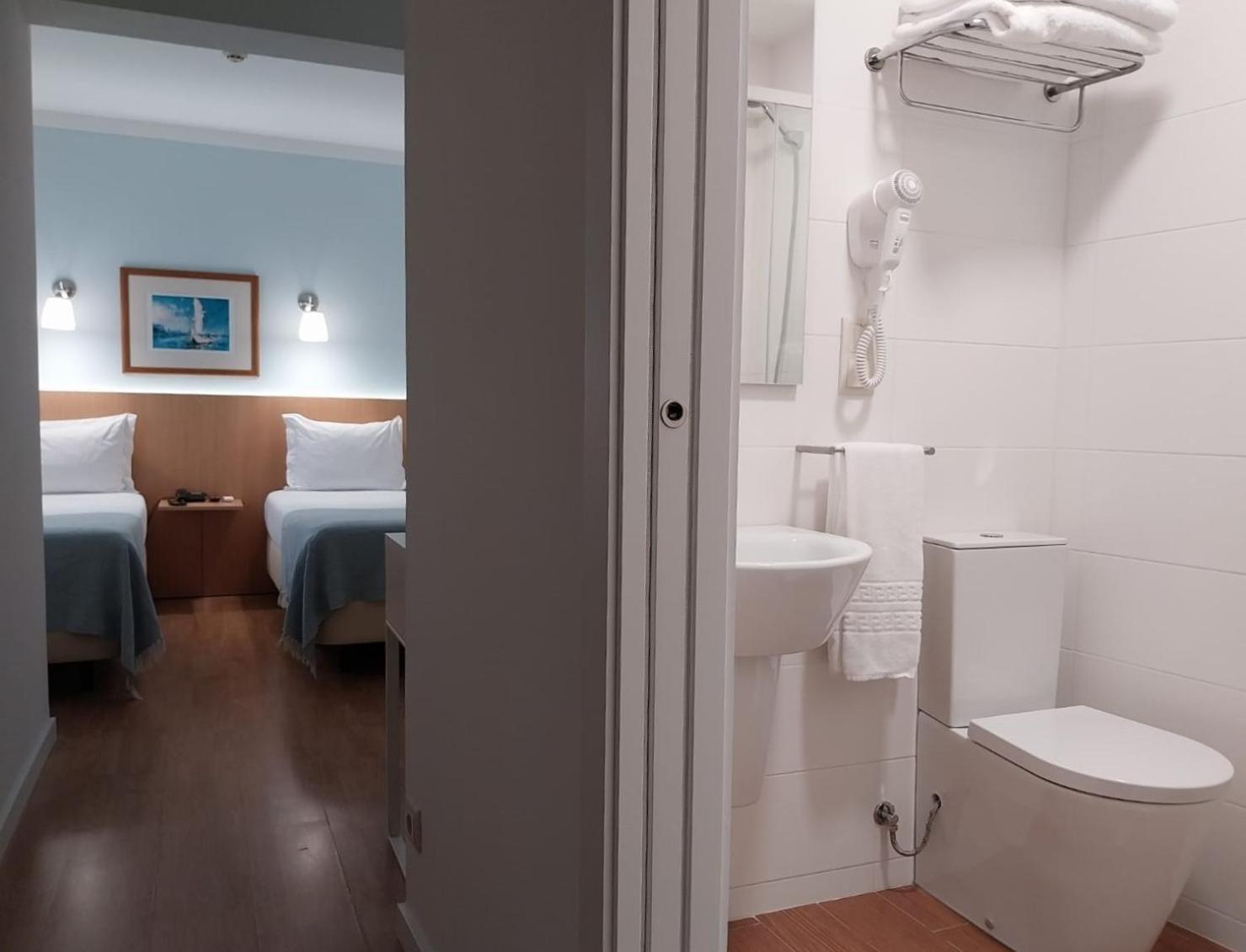 Economy Twin Room