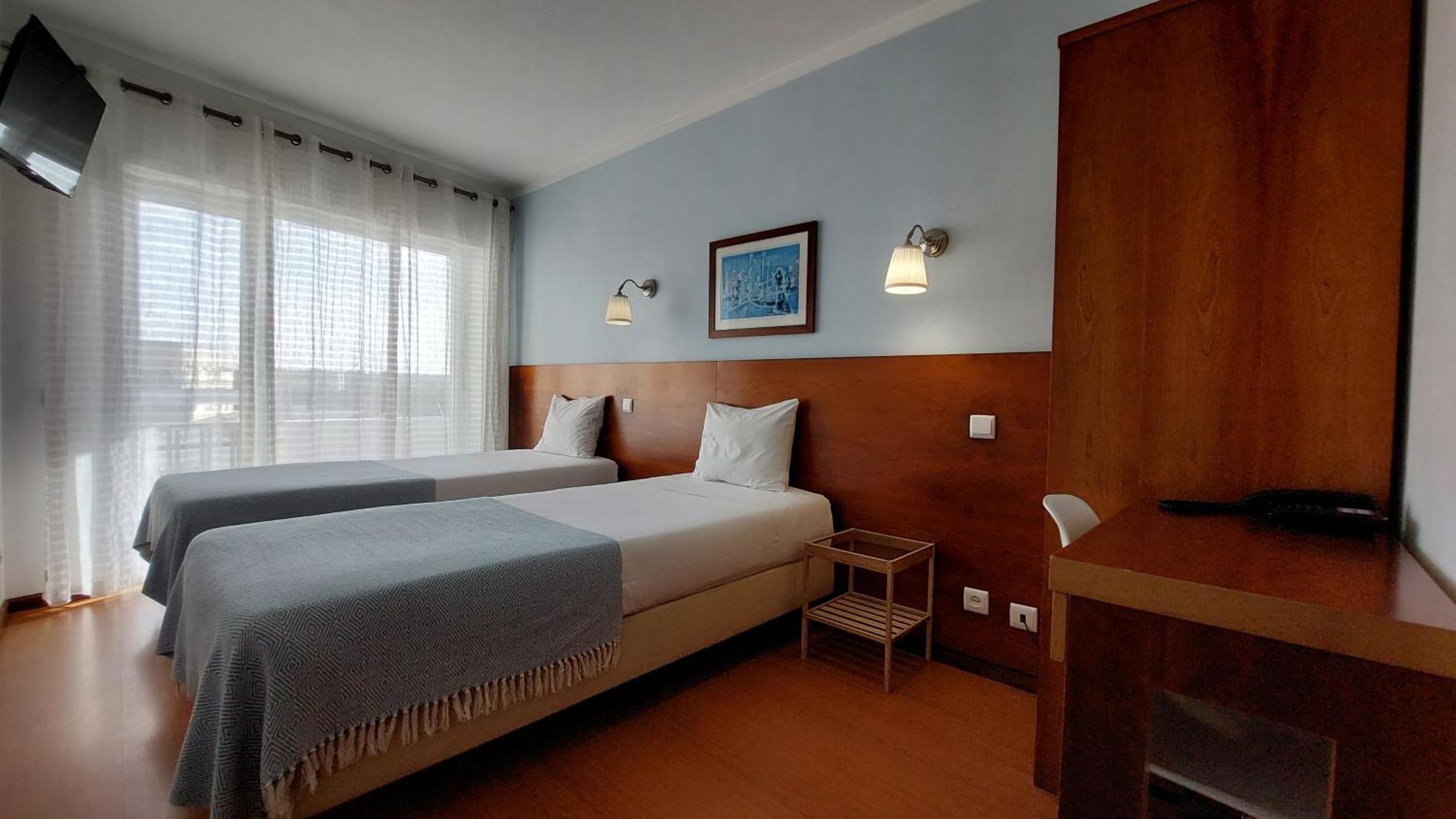 Economy Twin Room Balcony