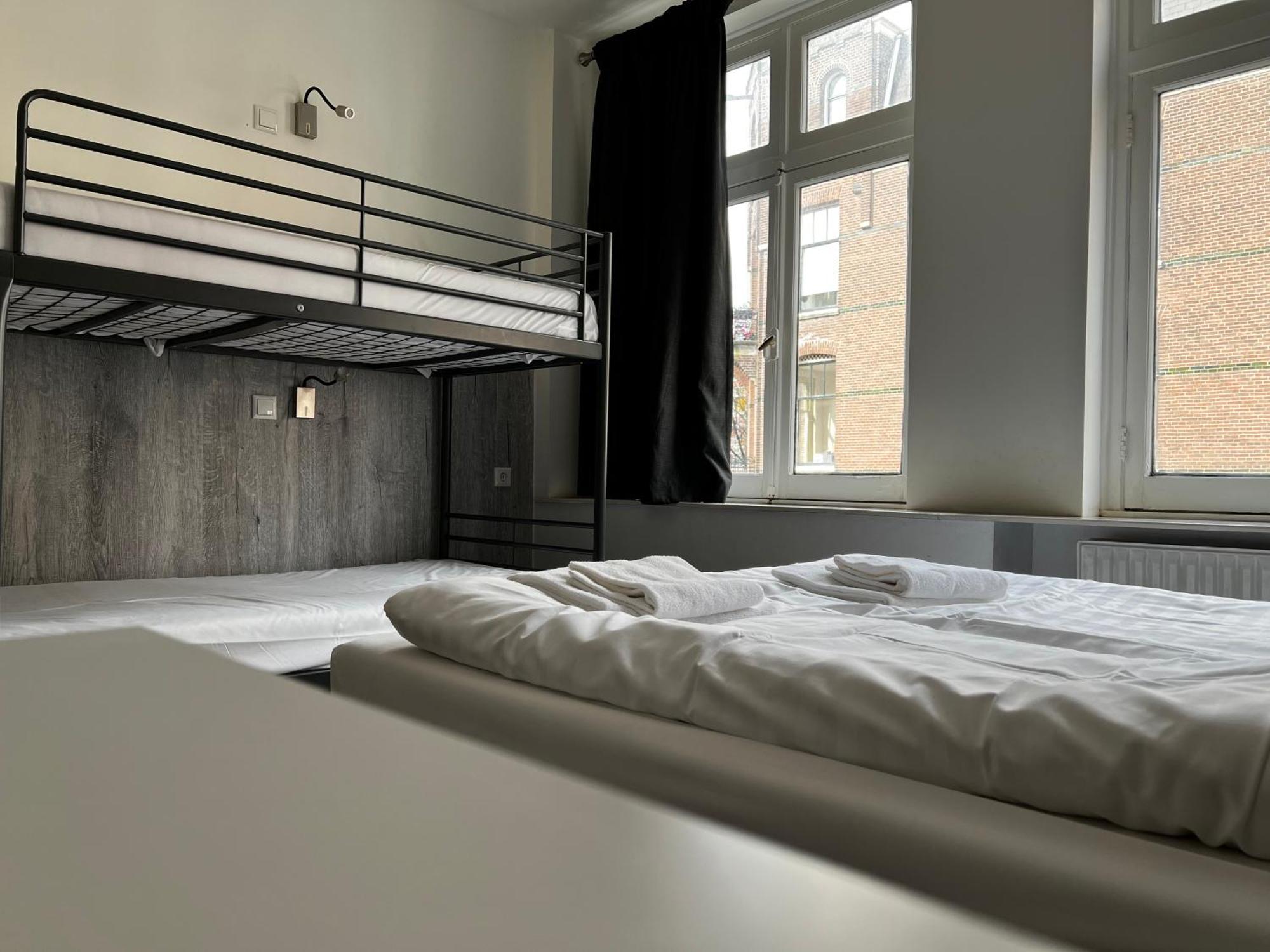 Classic Quadruple Room,1516385470:JPEG