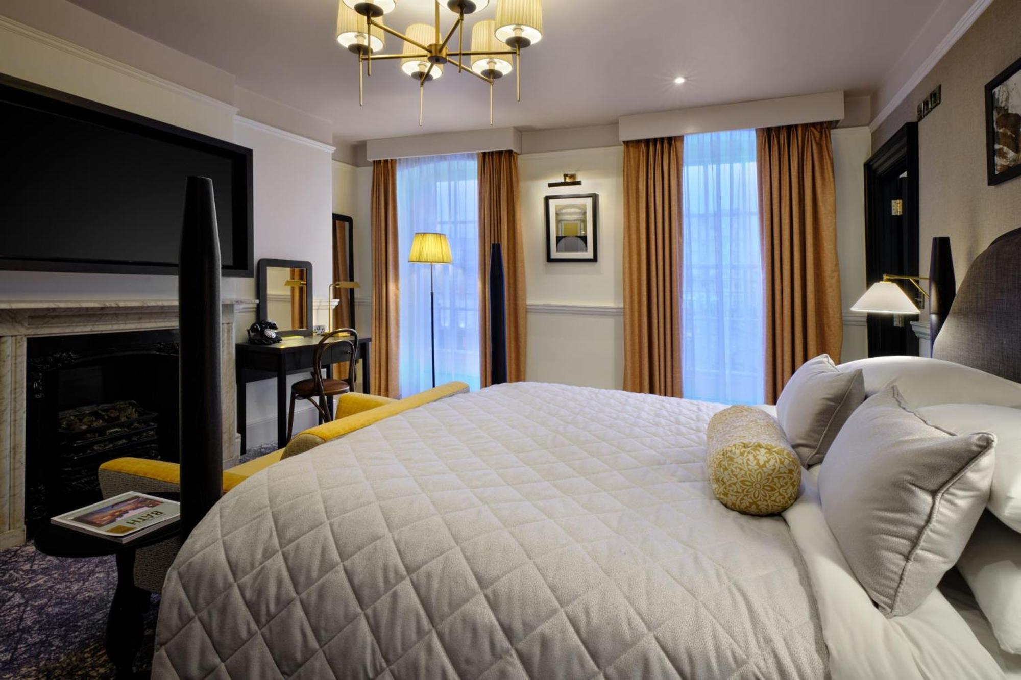 Cinematography Guest room 1 King,1516386199:JPEG