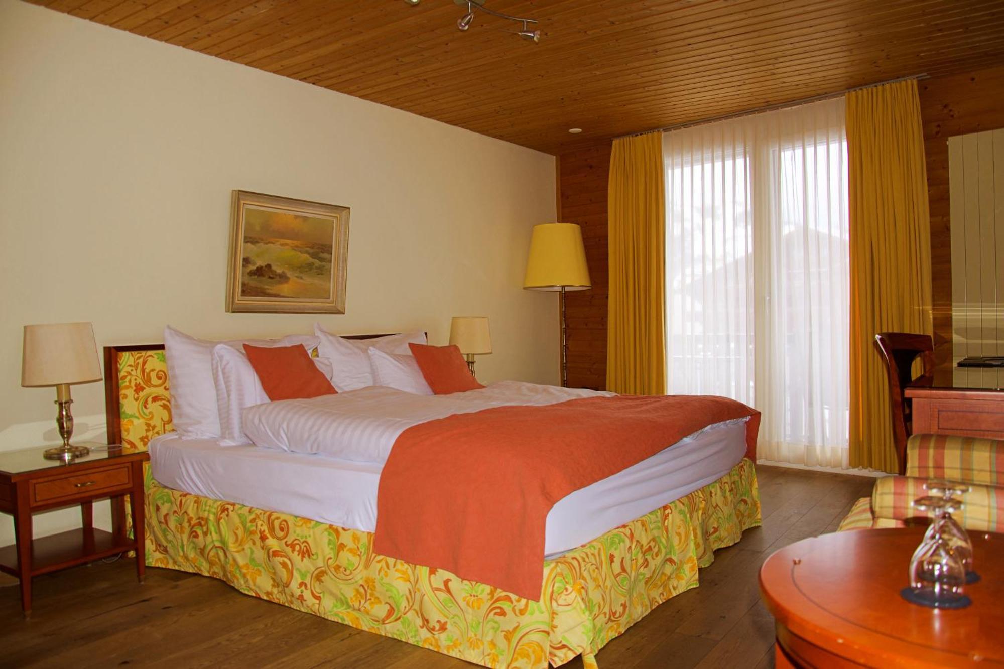 Superior Room Balcony Jungfrau view