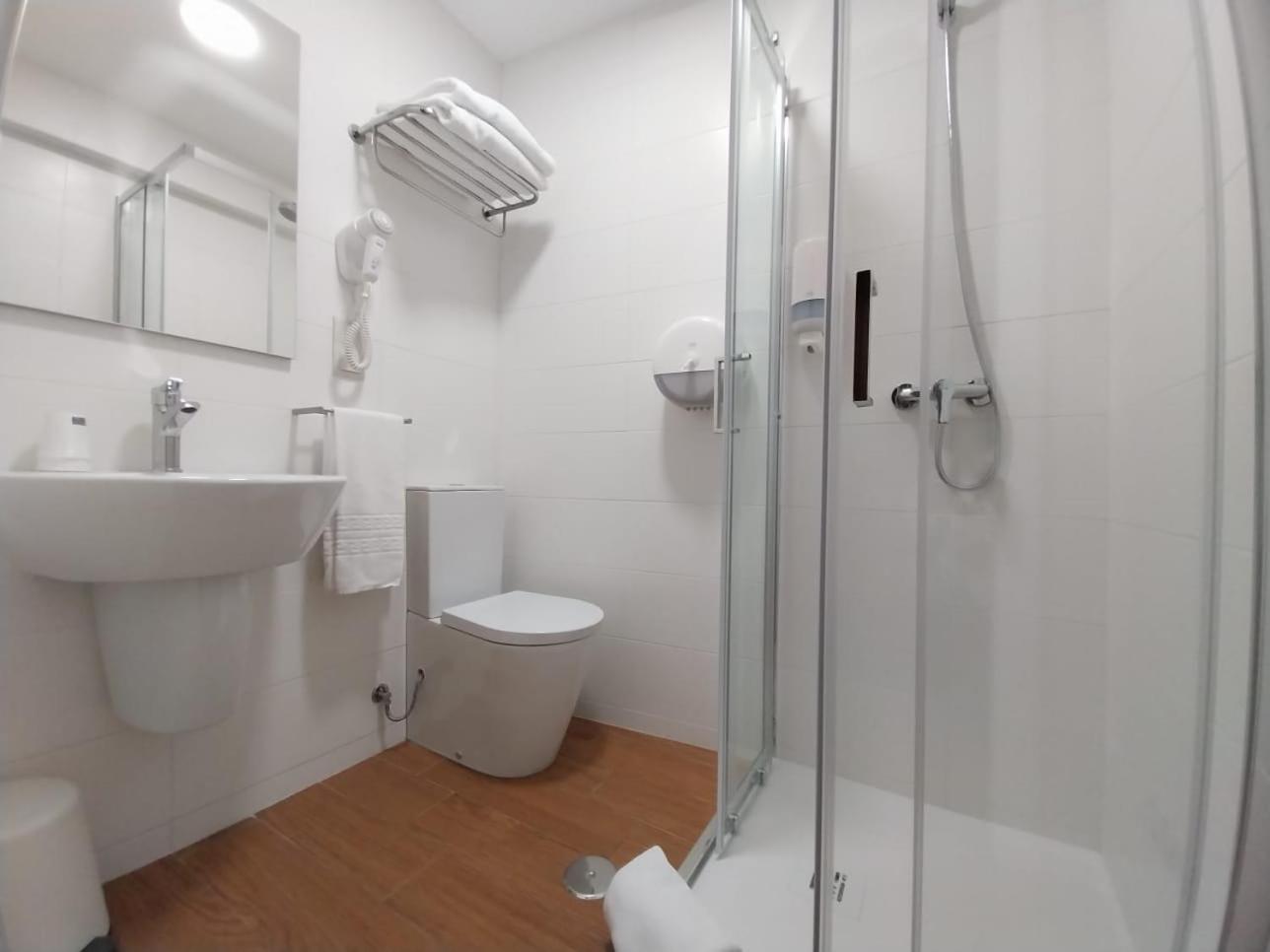 Economy Twin Room