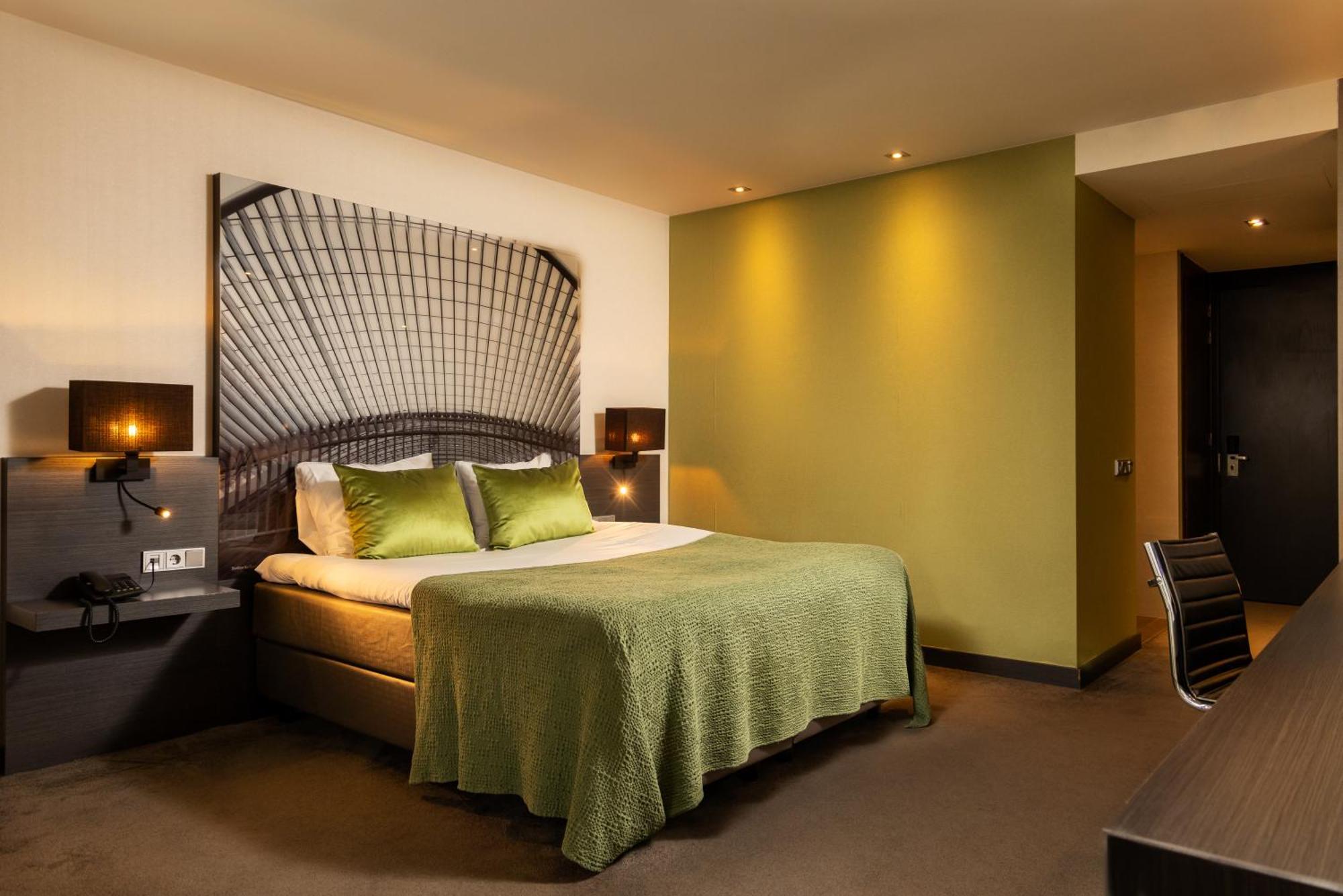Superior King Room,1589248251:JPEG
