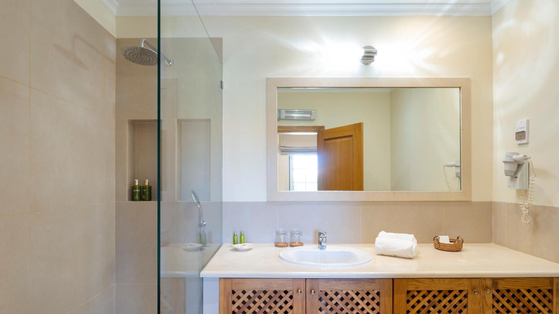 Superior Two-Bedroom Townhouse Pool
