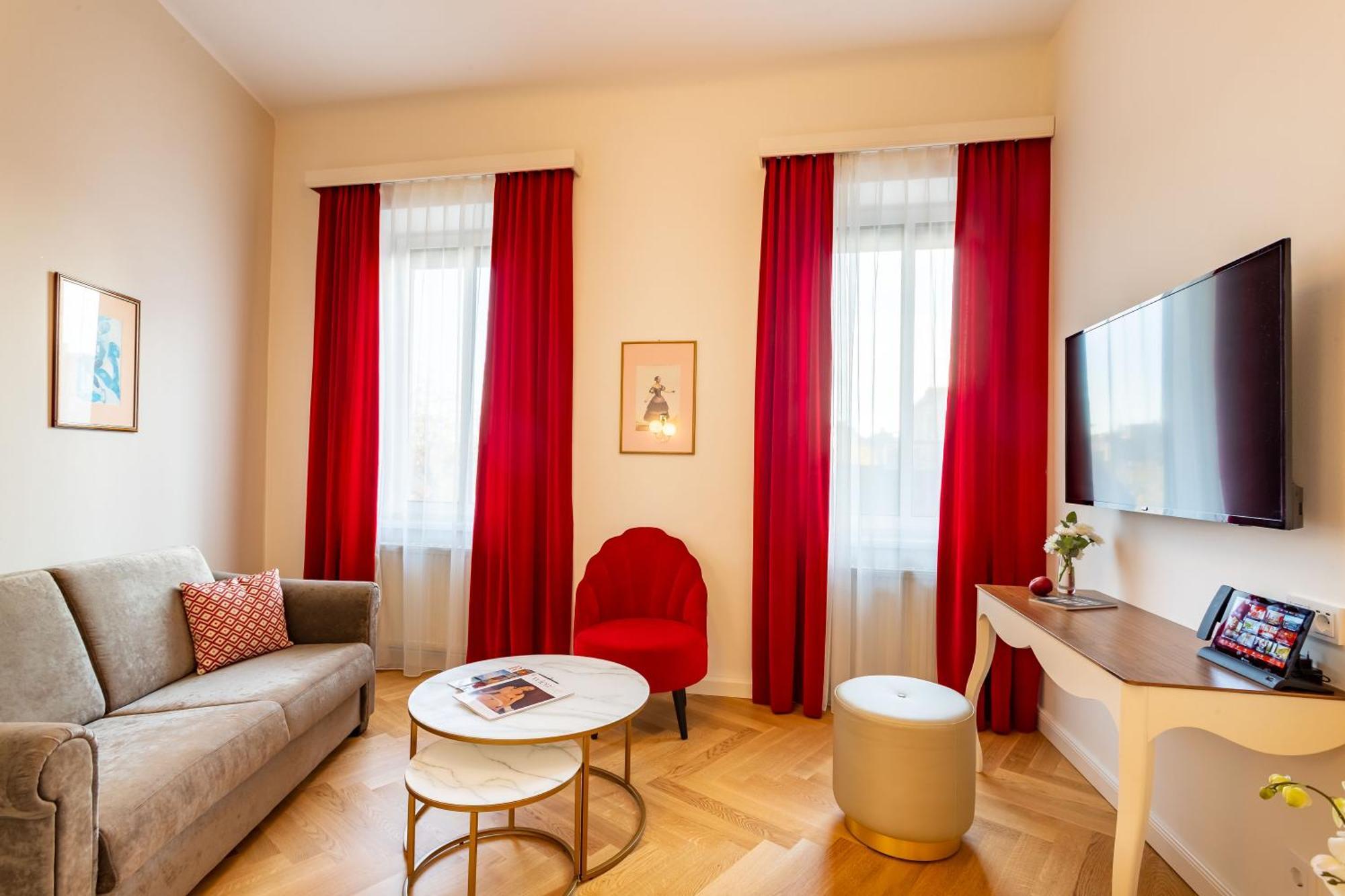 Superior Junior Suite