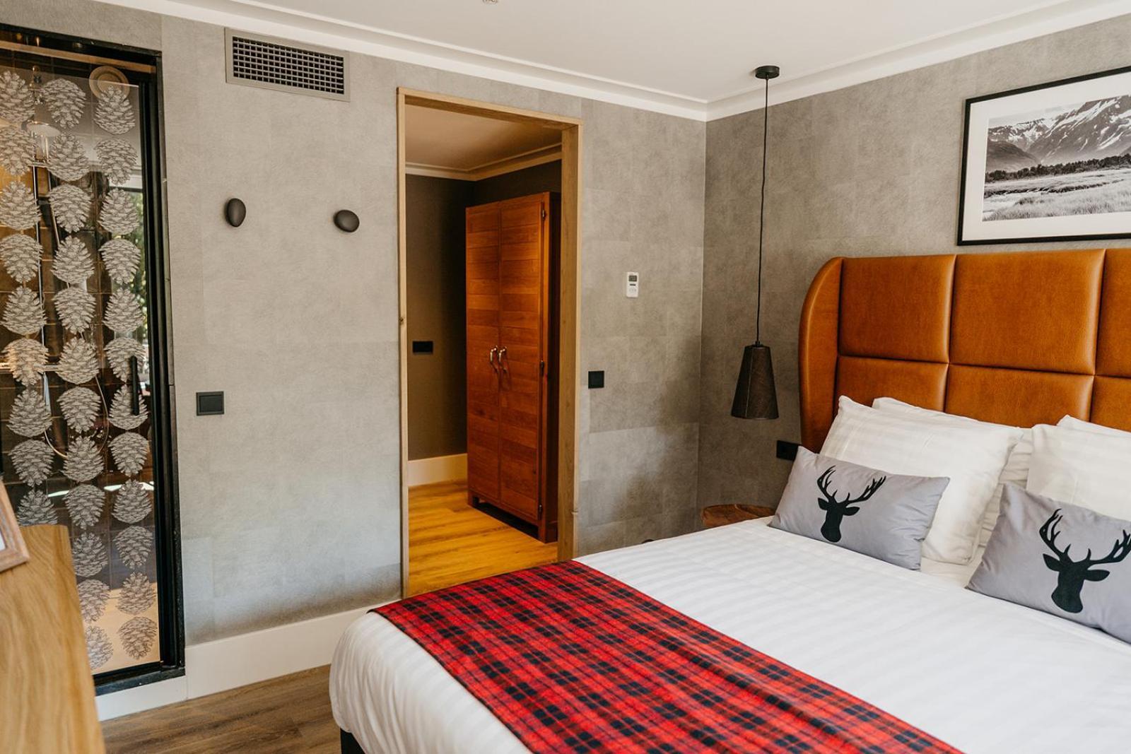 Maple Double Room