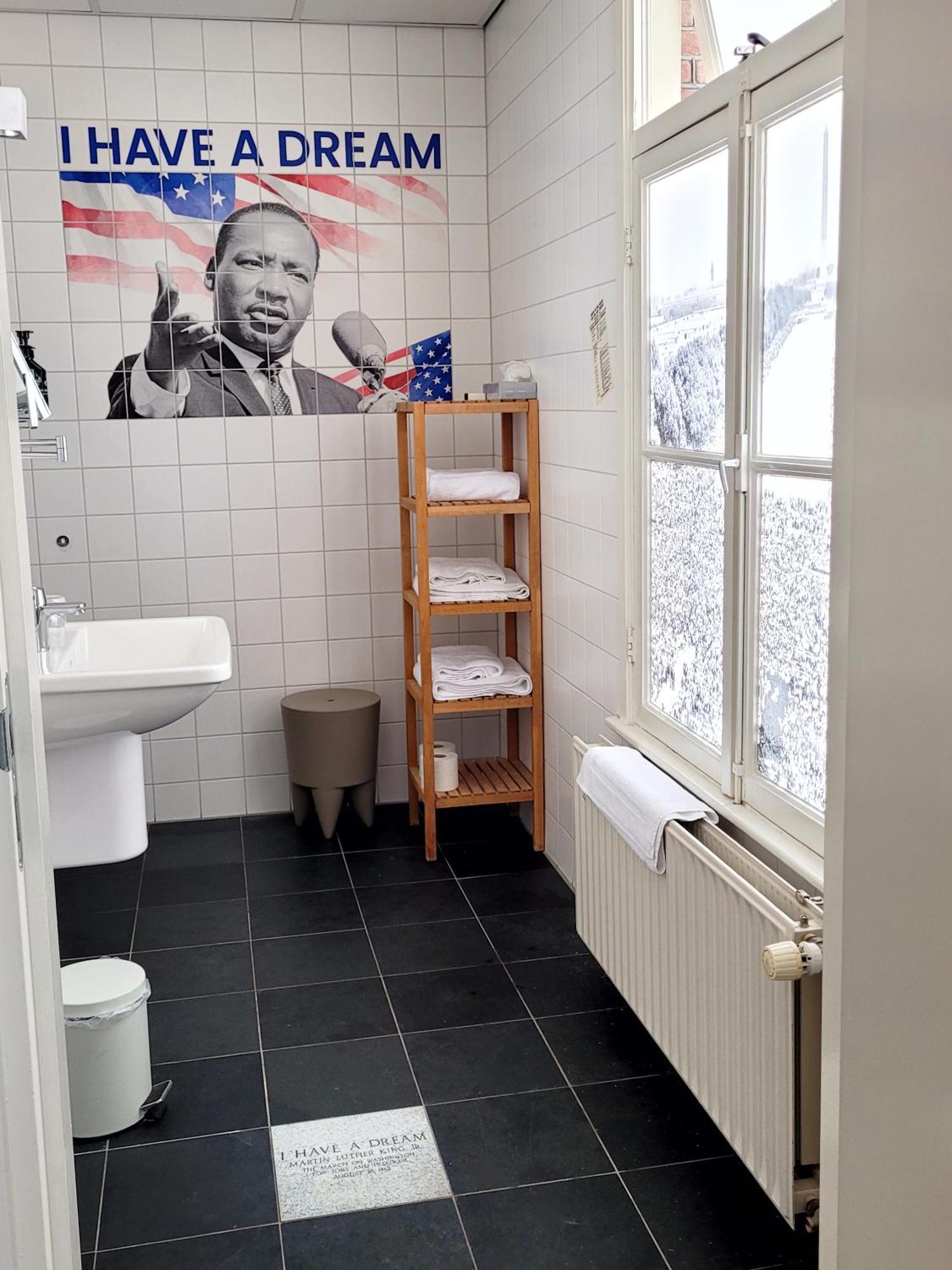 Deluxe XL Cityview Room,1663736288:JPEG