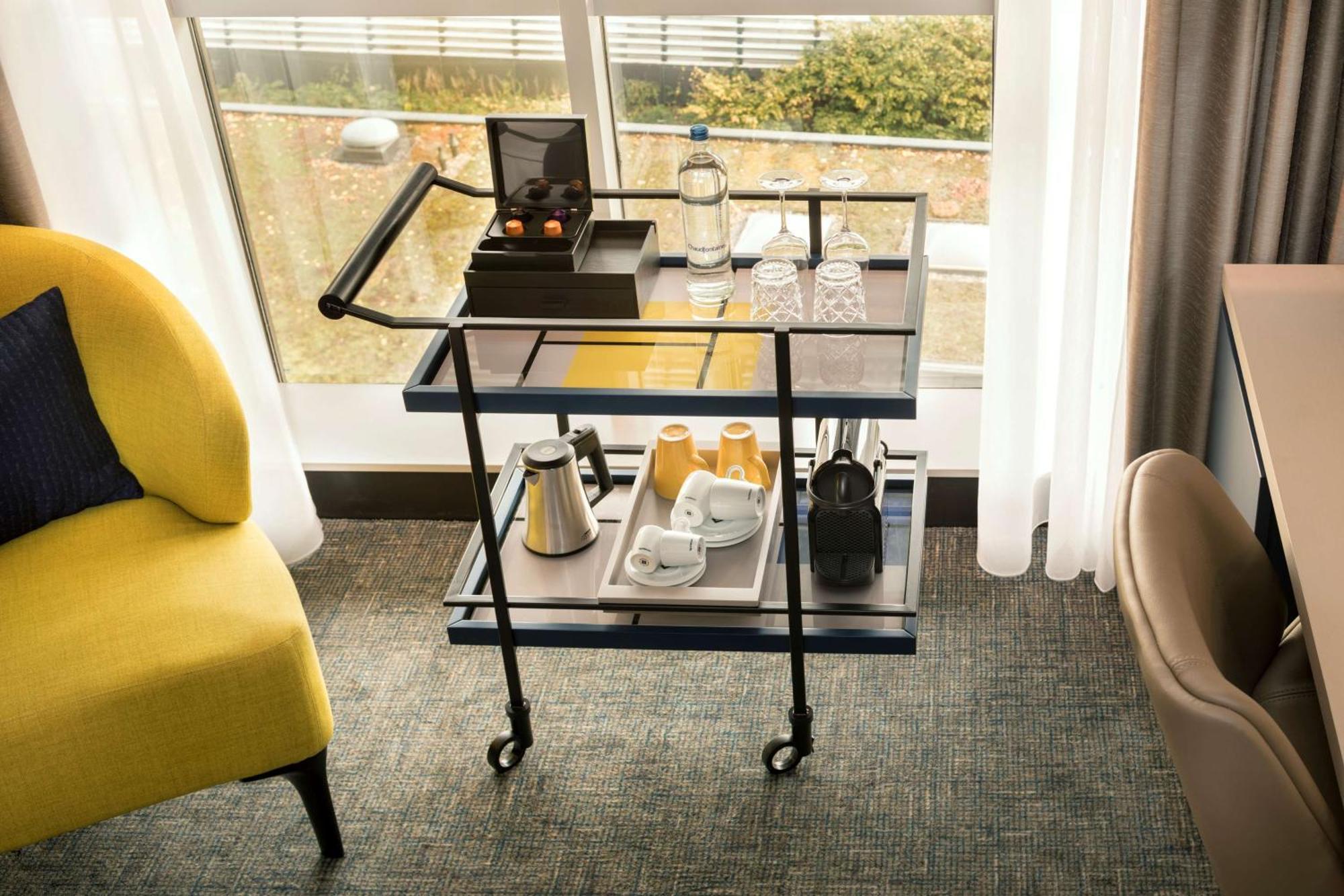 Executive Family Room (2 adults + 2 children),1516433614:JPEG