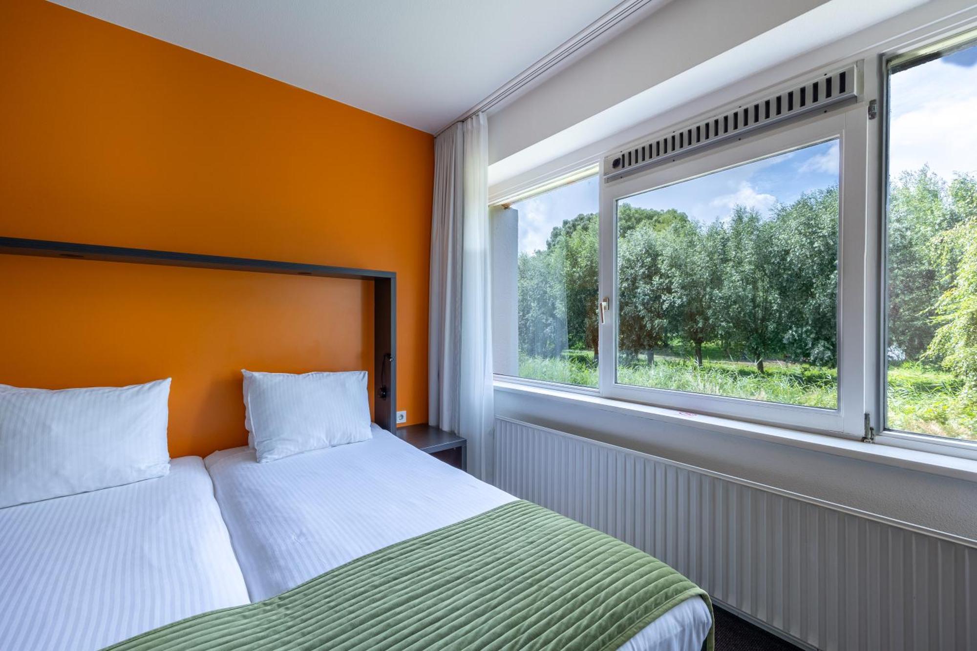 Comfort Twin Room Waterfront