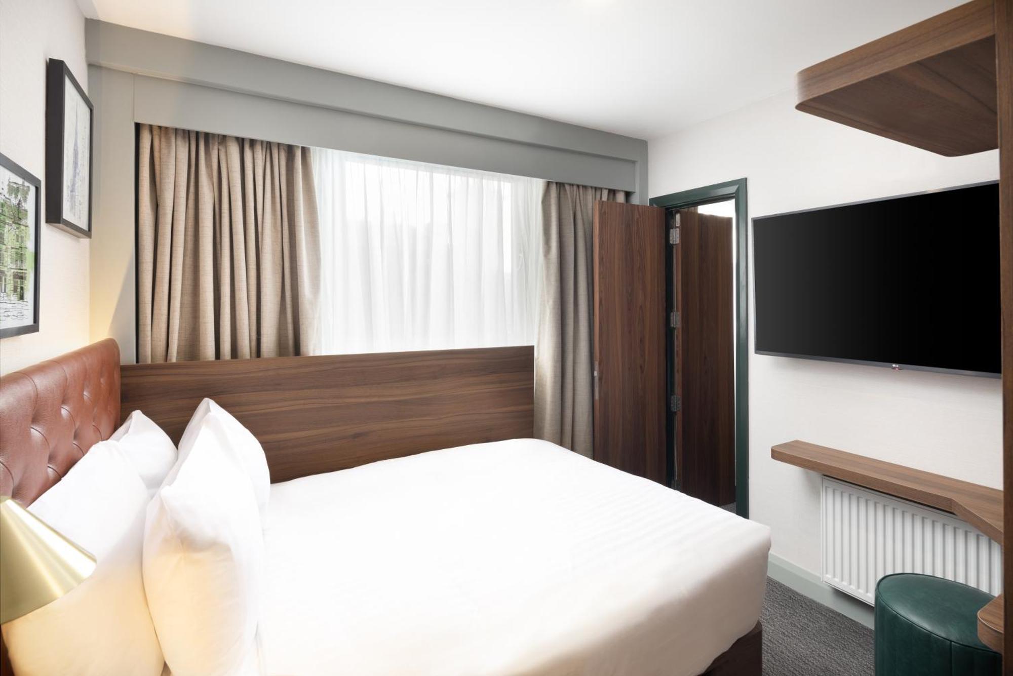 Compact Double Room,1516426930:JPEG