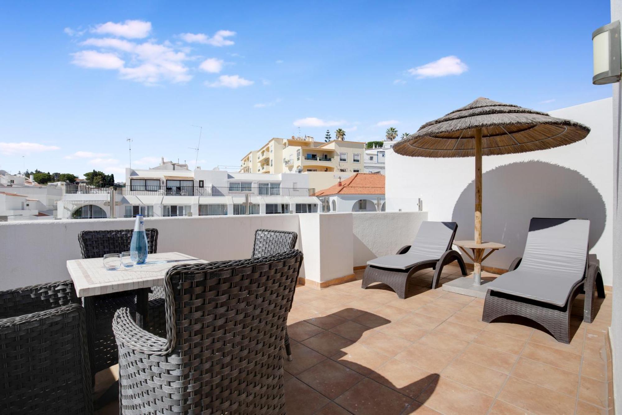 Deluxe Double or Twin Room Sea View