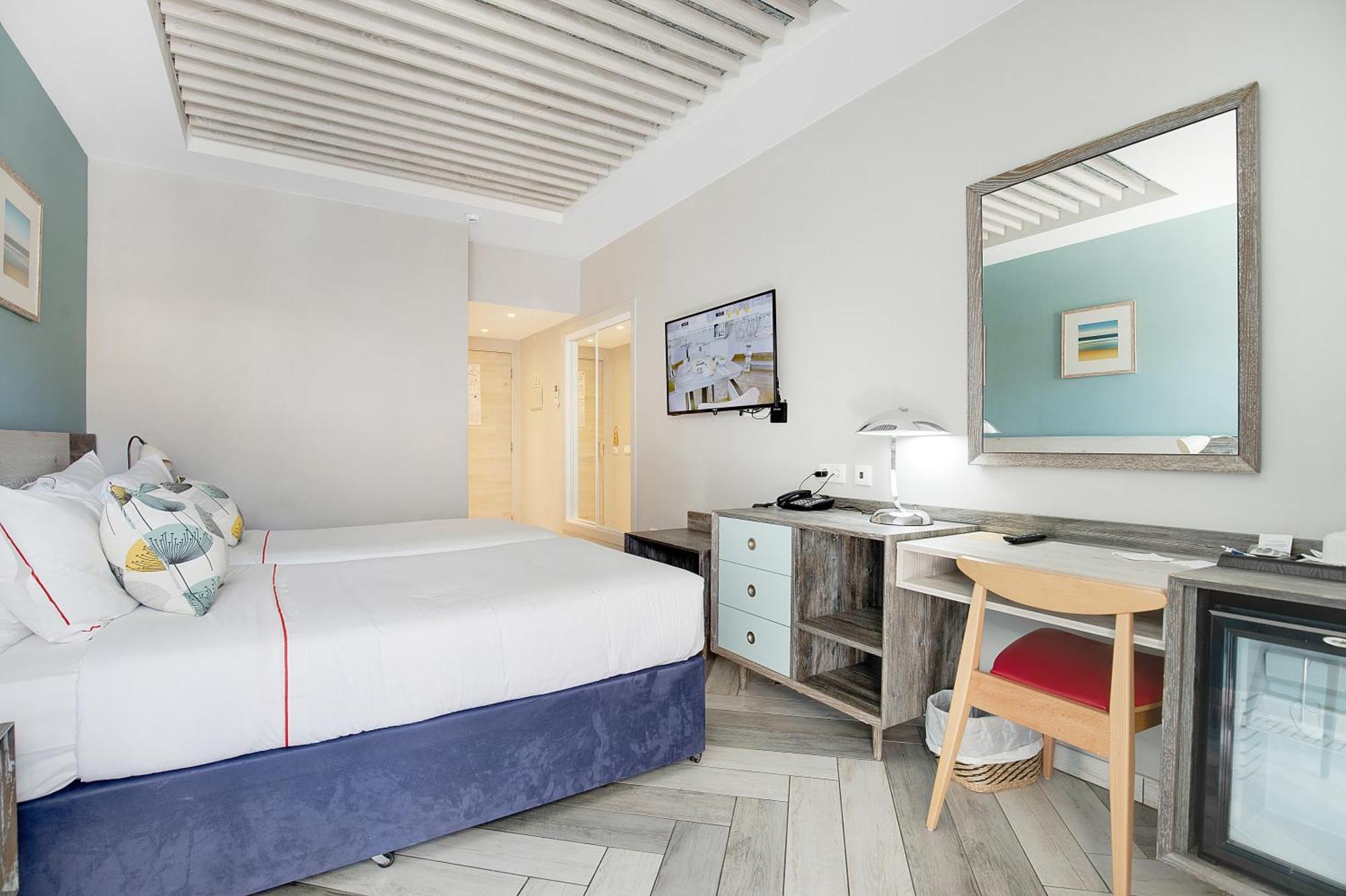 Twin Room Sea View