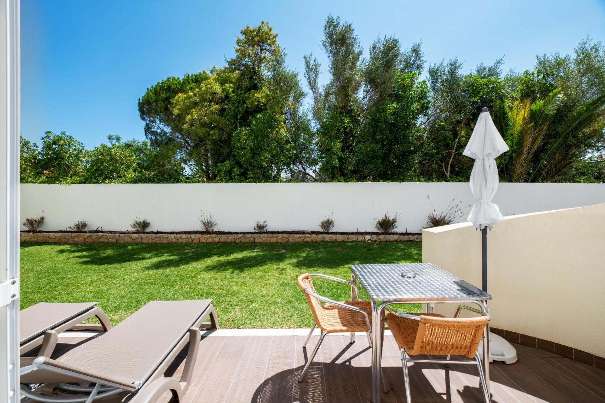 Premium Studio Direct Garden Access