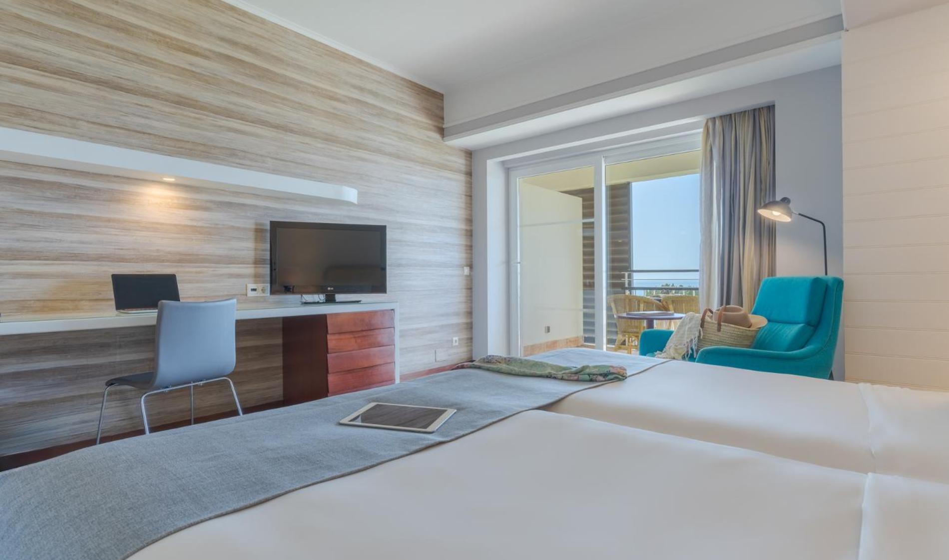 Double or Twin Room Sea View,1516451863:JPEG