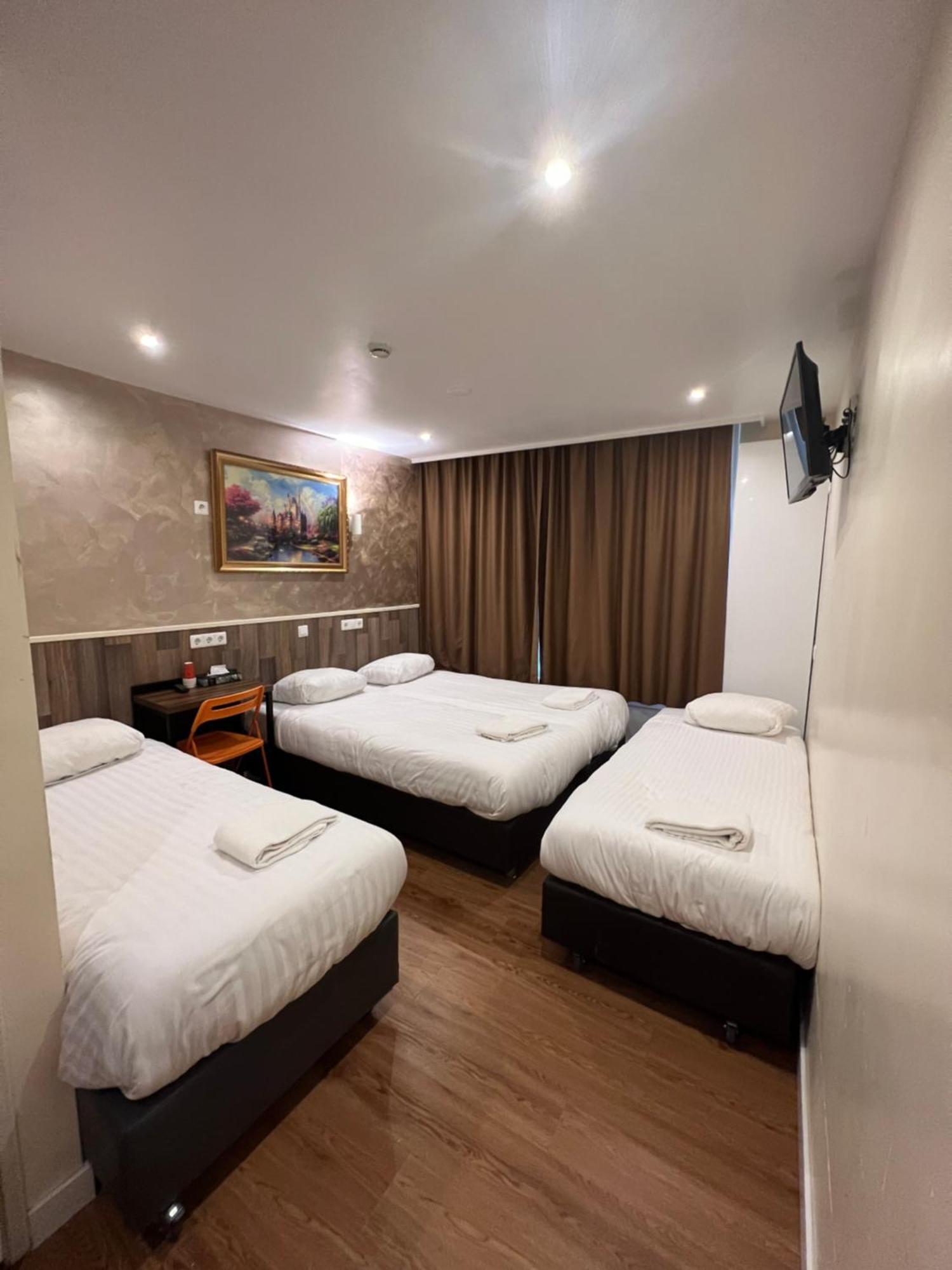 Basic Quadruple Room Attic Room Private Bathroom