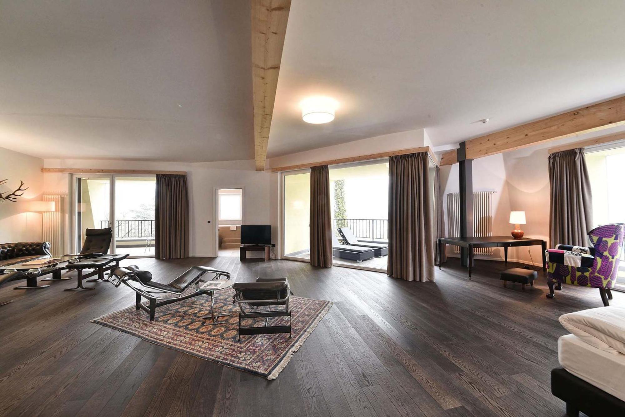 Suite