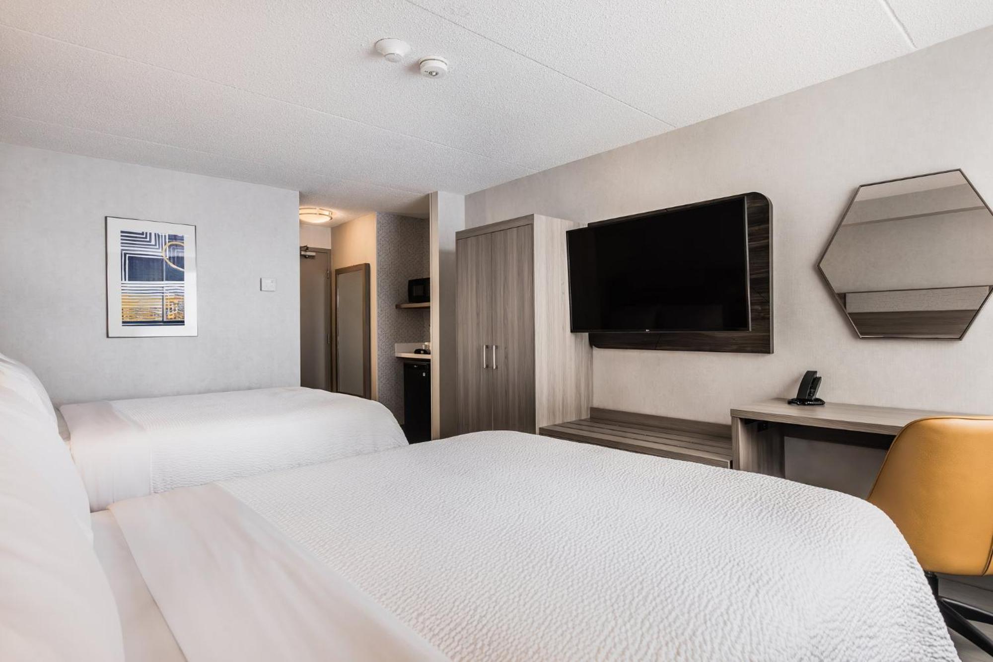 Standard Room with Two Queen Beds,1535393131:JPEG