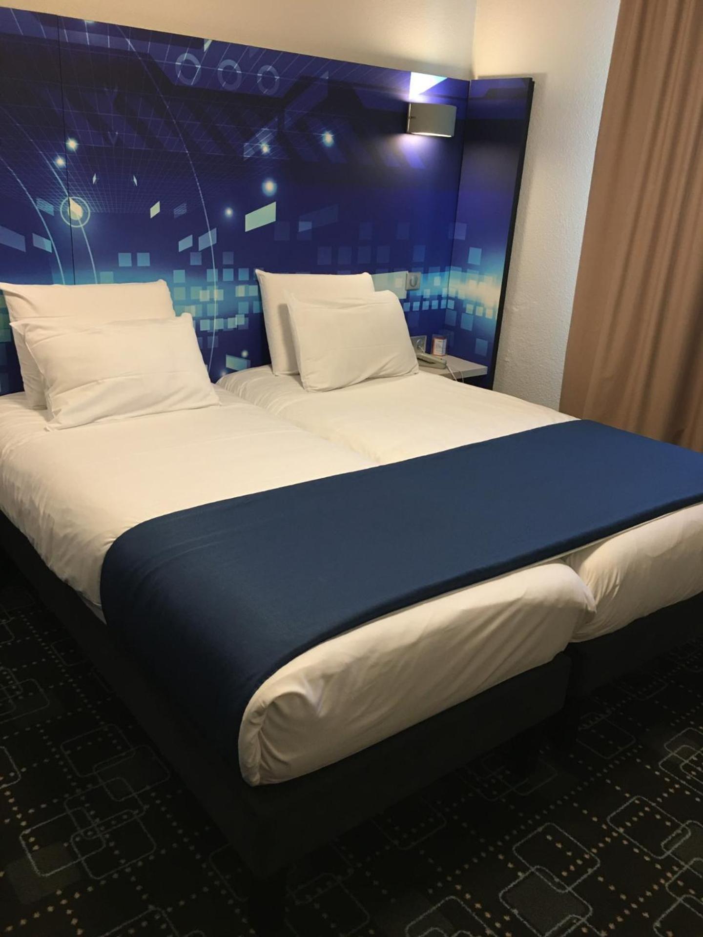 Standard Room 3 Single Beds
