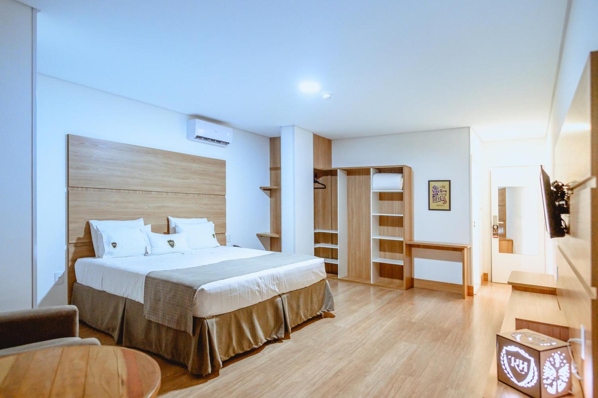 Superior King Suite