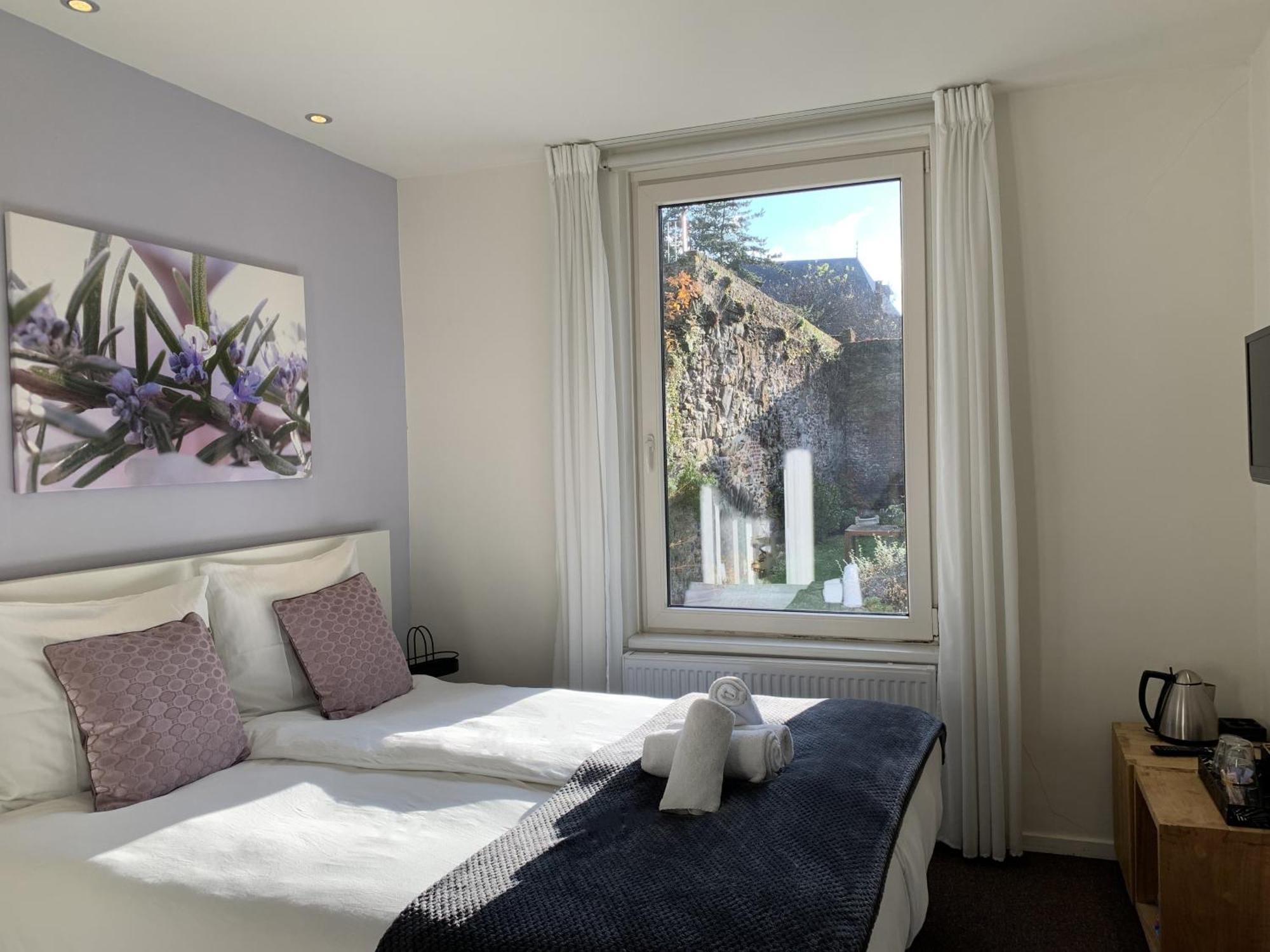 Double Room Garden View