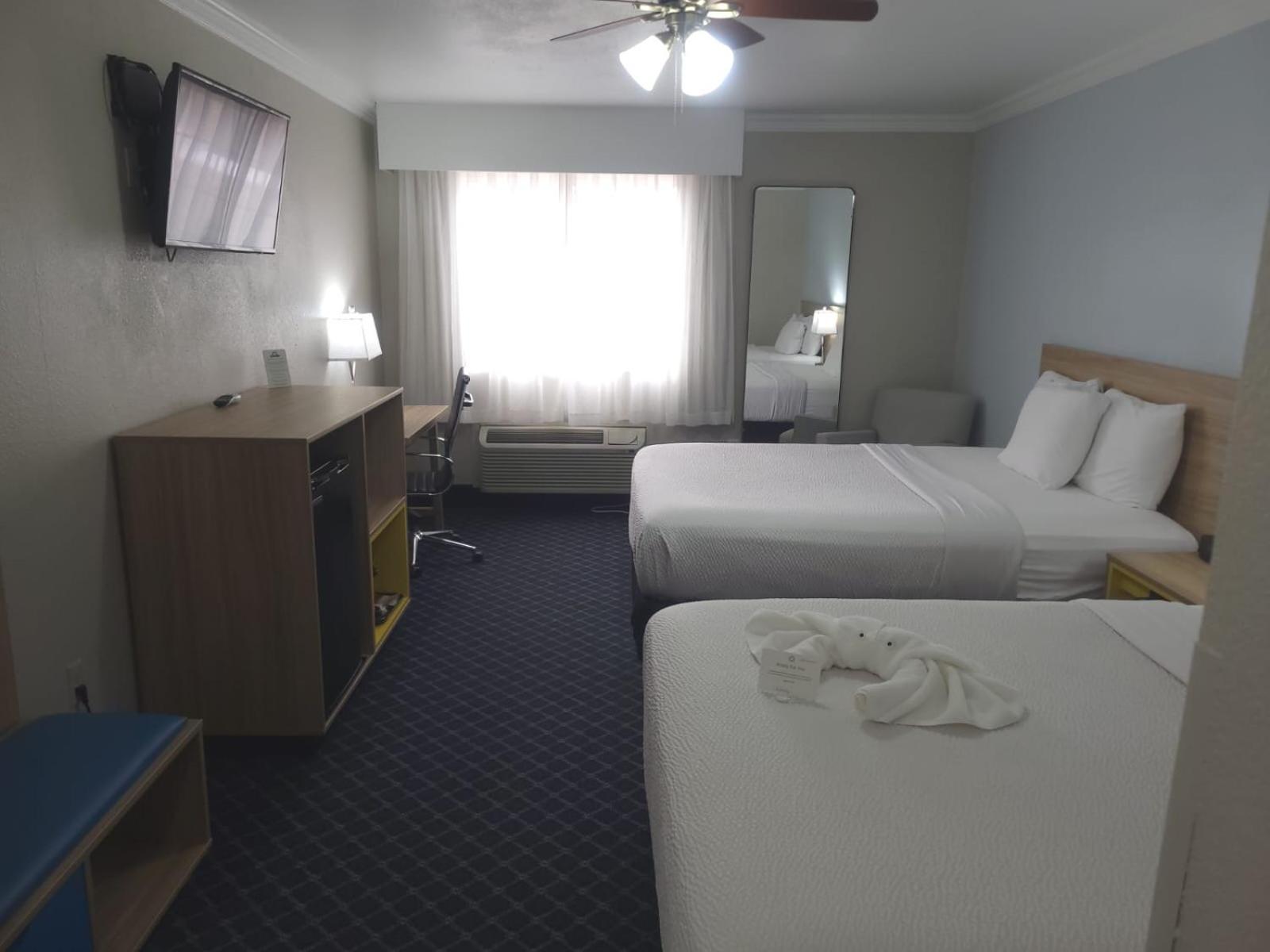 Queen Room with Two Queen Beds - Non-Smoking