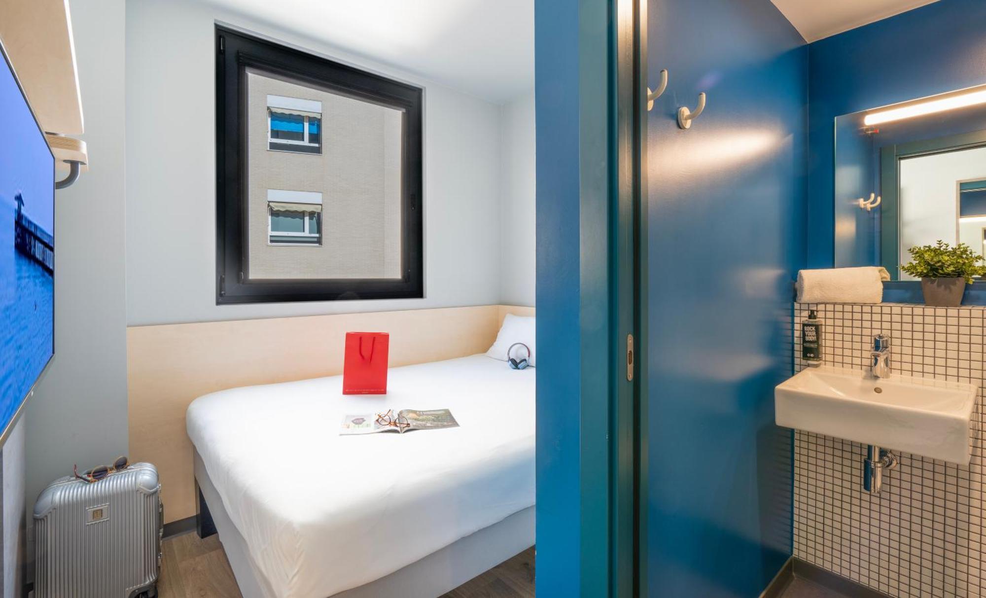 Standard Single Room,1520890432:JPEG