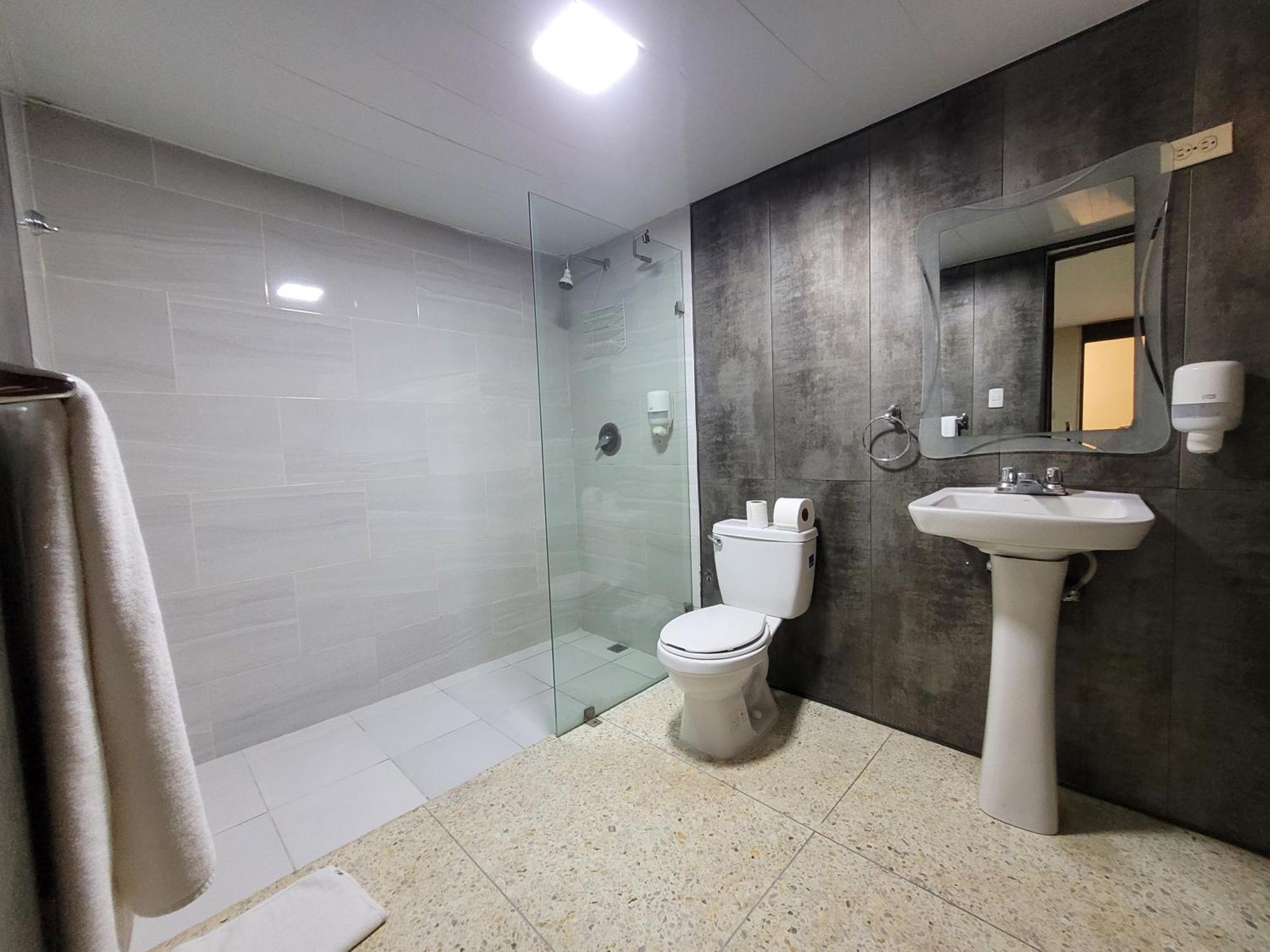 Standard King Room