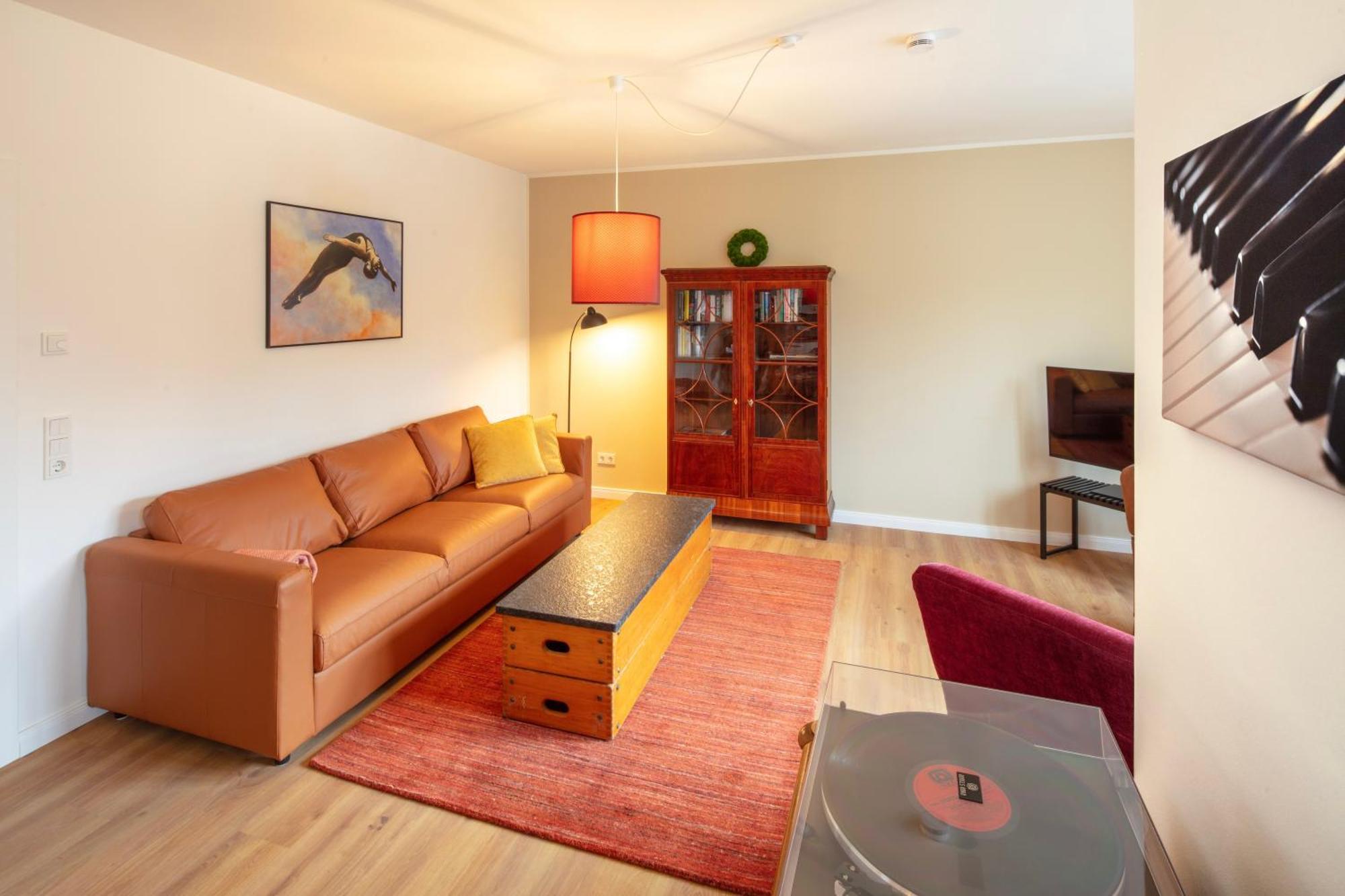 One-Bedroom Apartment Annex