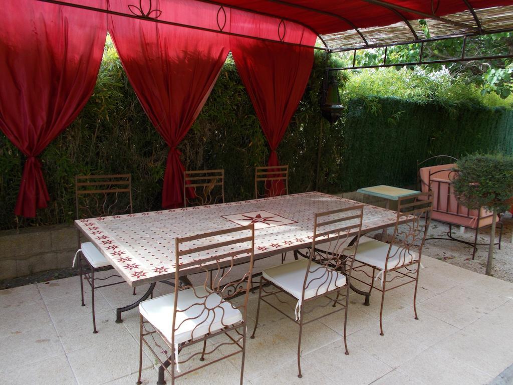 King Room Garden View