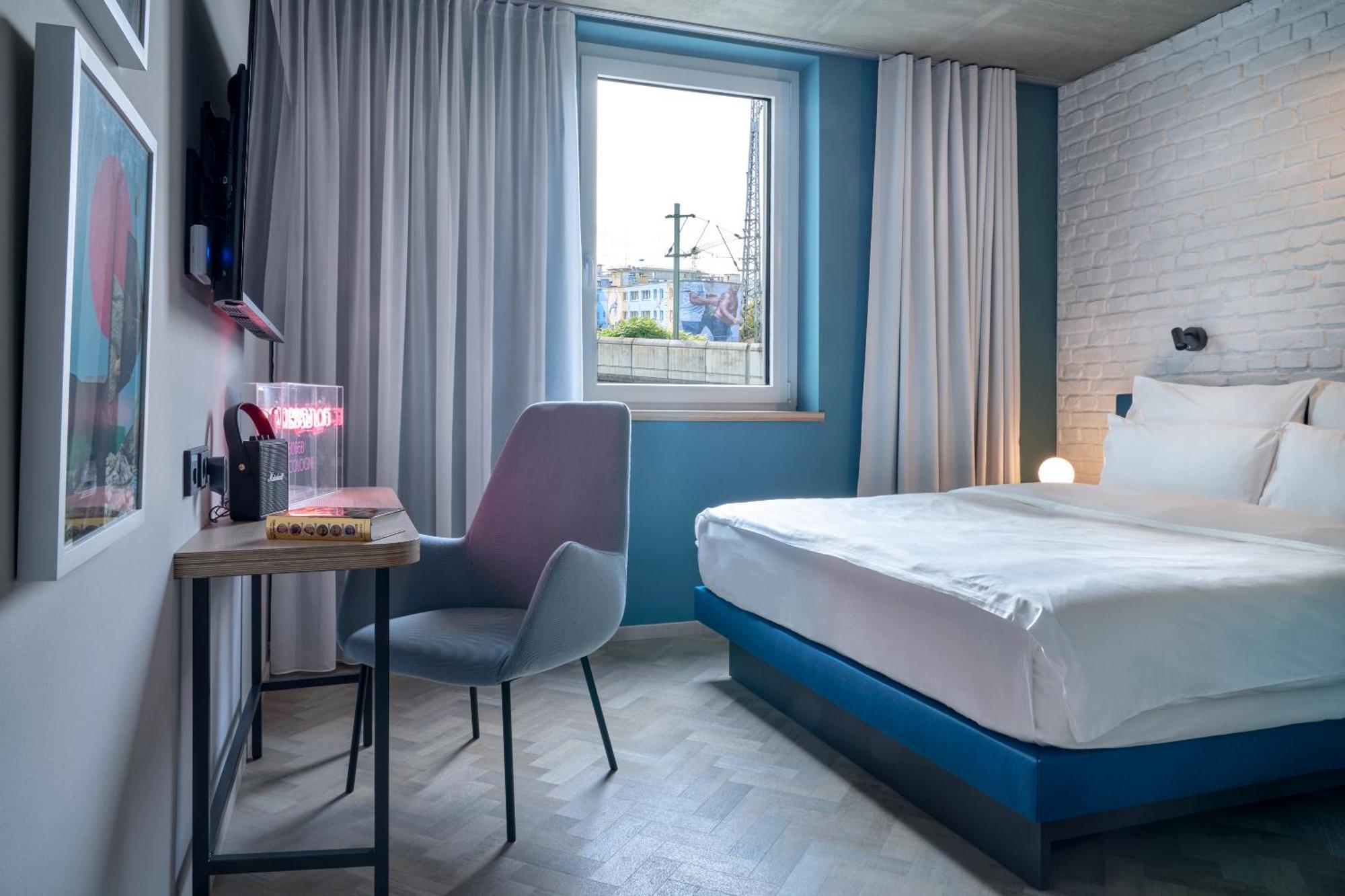 Double Room Cologne Cathedral View "Urban View"
