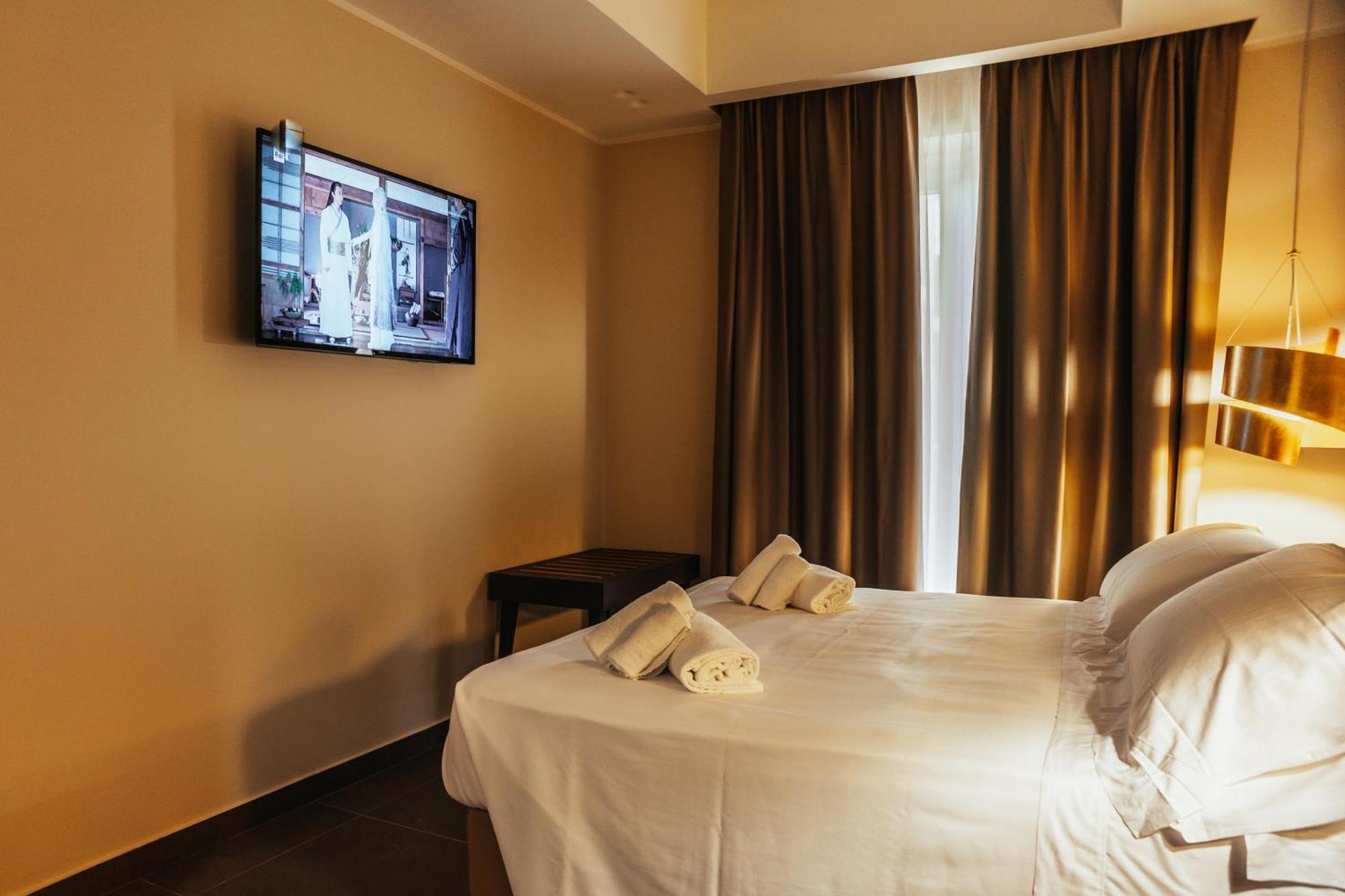 Double or Twin Room,1521982213:JPEG