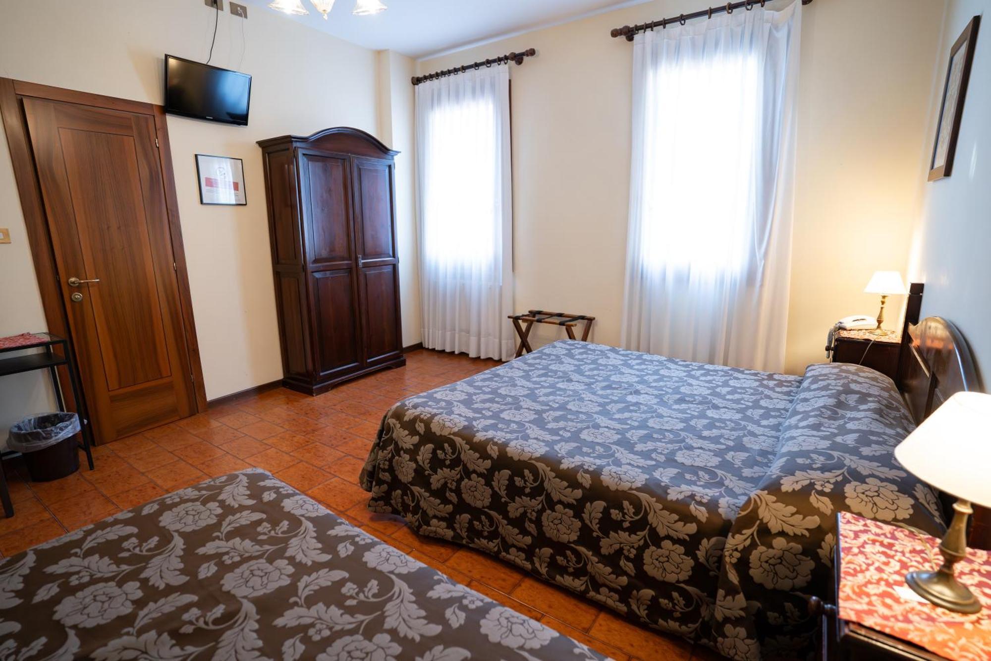Premium King Room with Sofa Bed,1498742953:JPEG