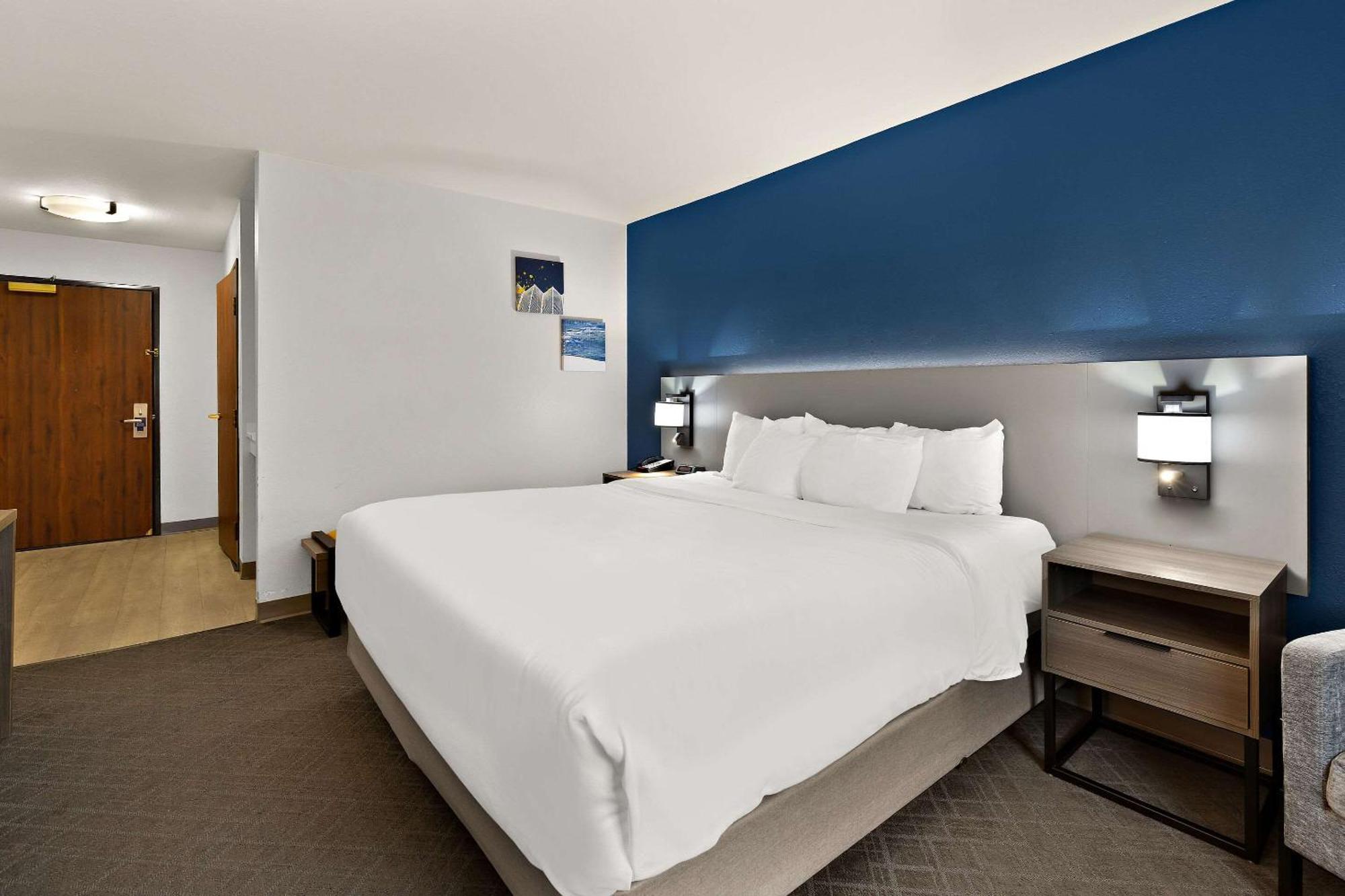 King Room - Accessible/Non-Smoking