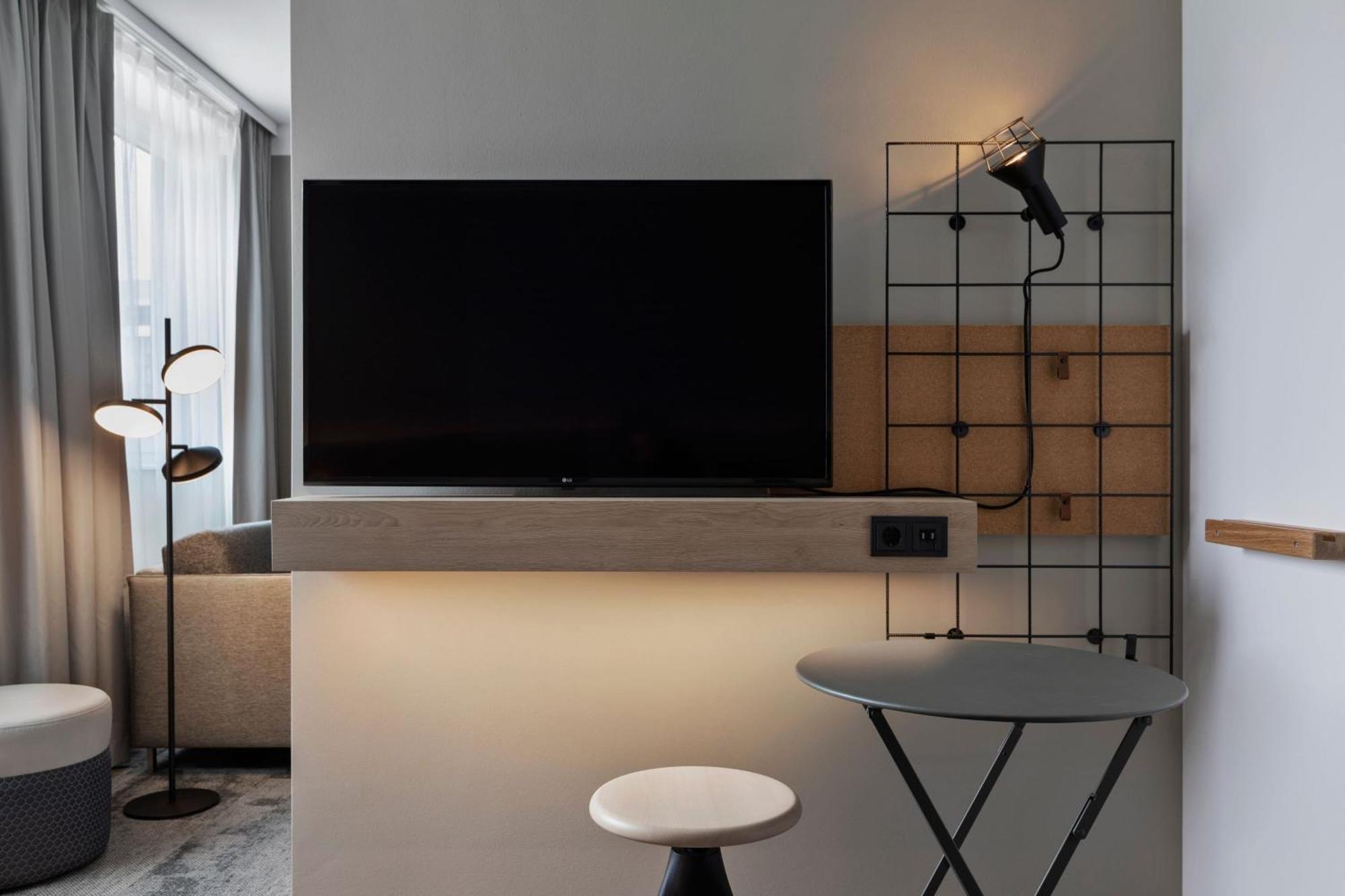 Moxyfied Triple Room