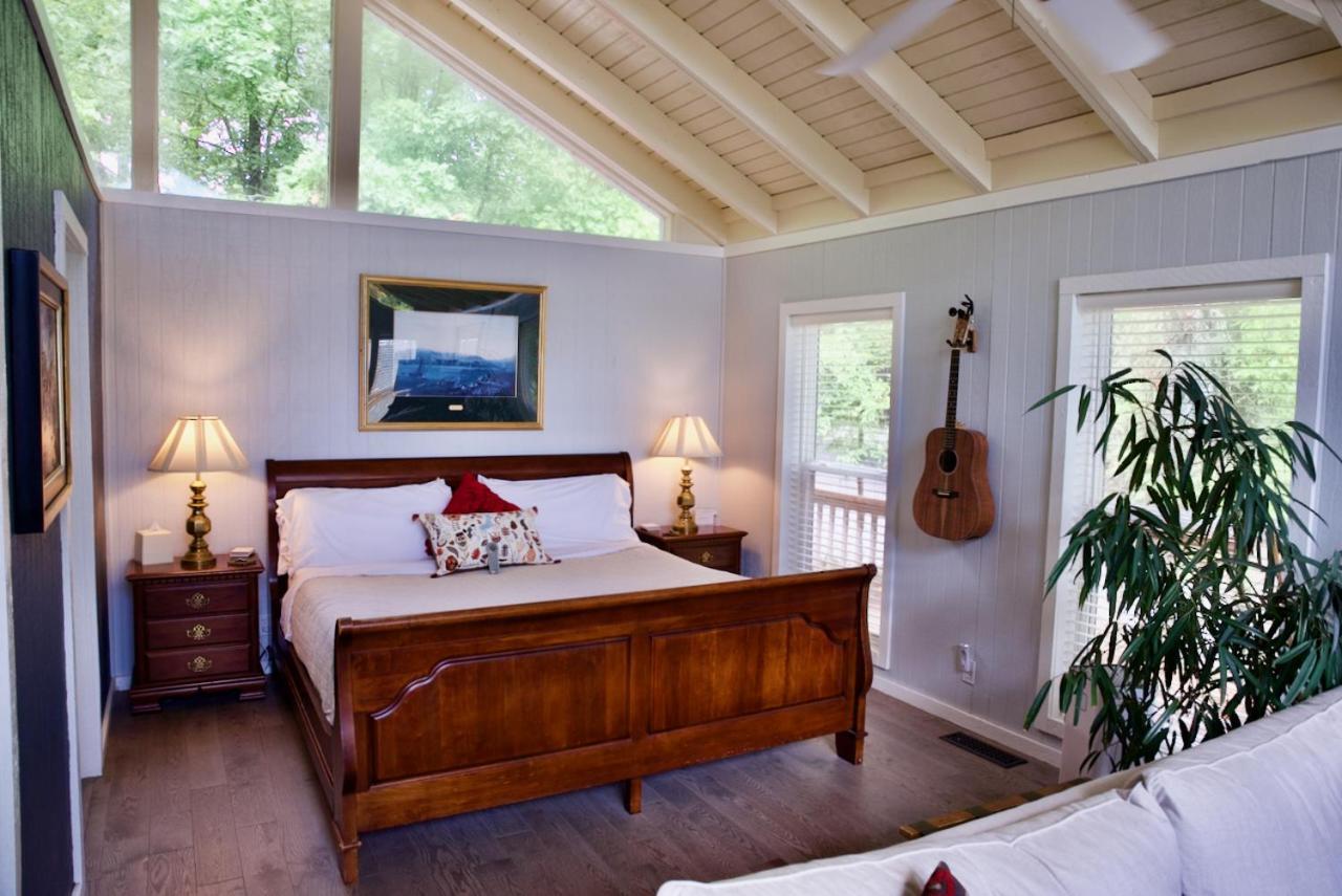 One-Bedroom Cottage