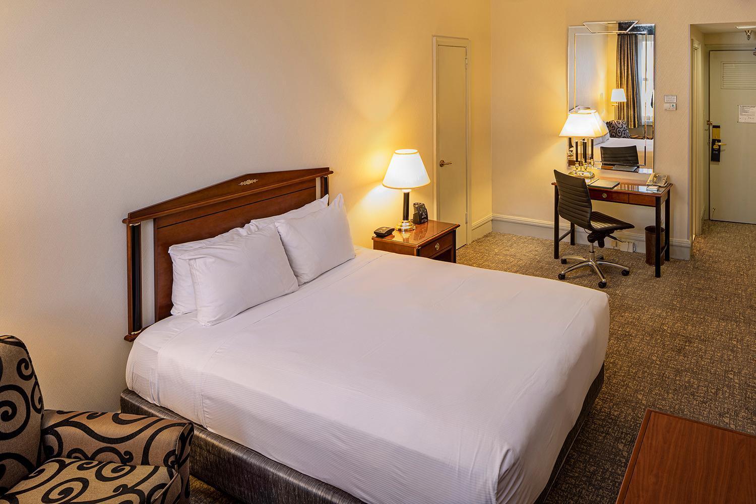 Queen Room